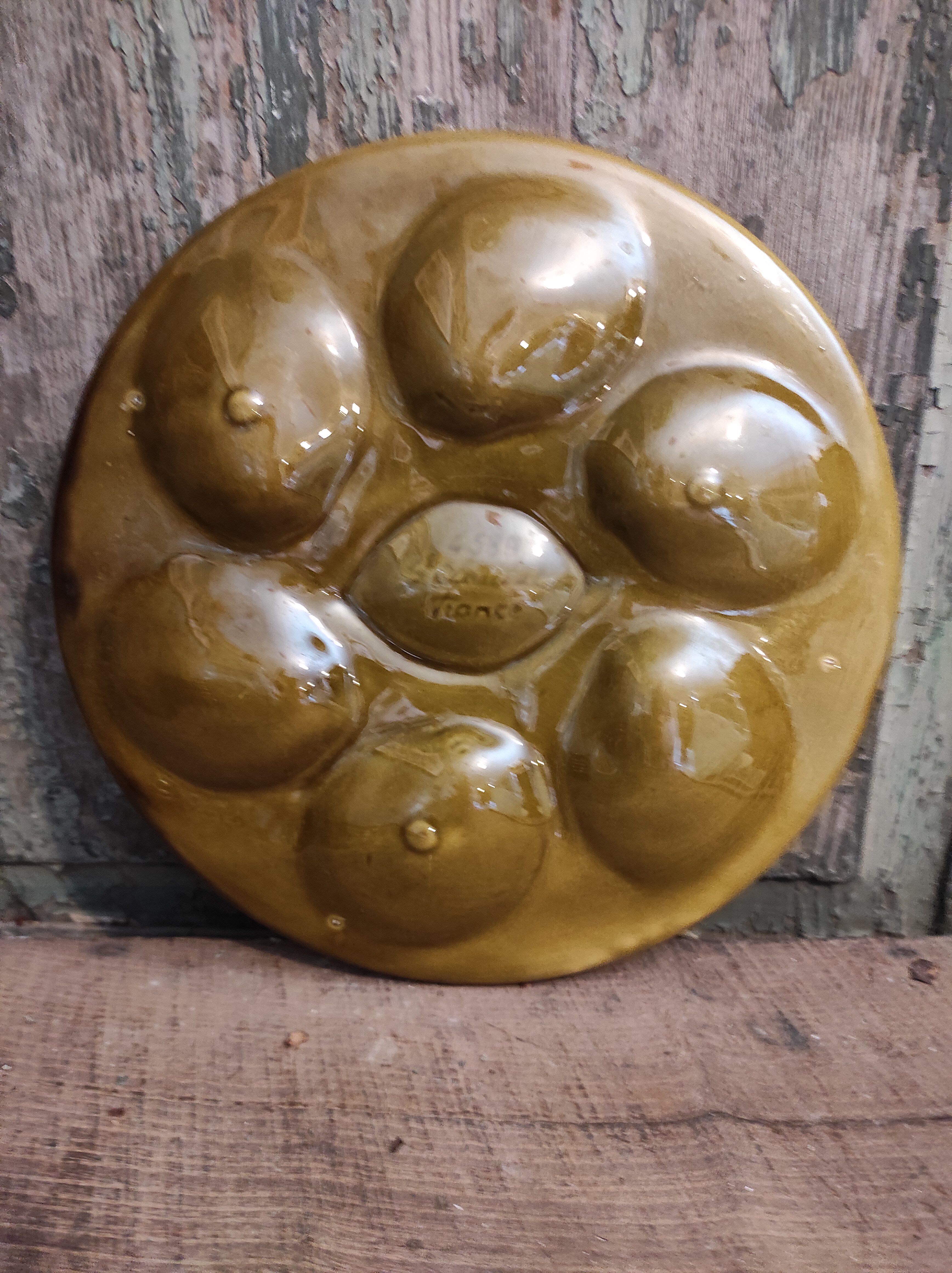 Vintage French oyster plate in Majolica from Saint Clément