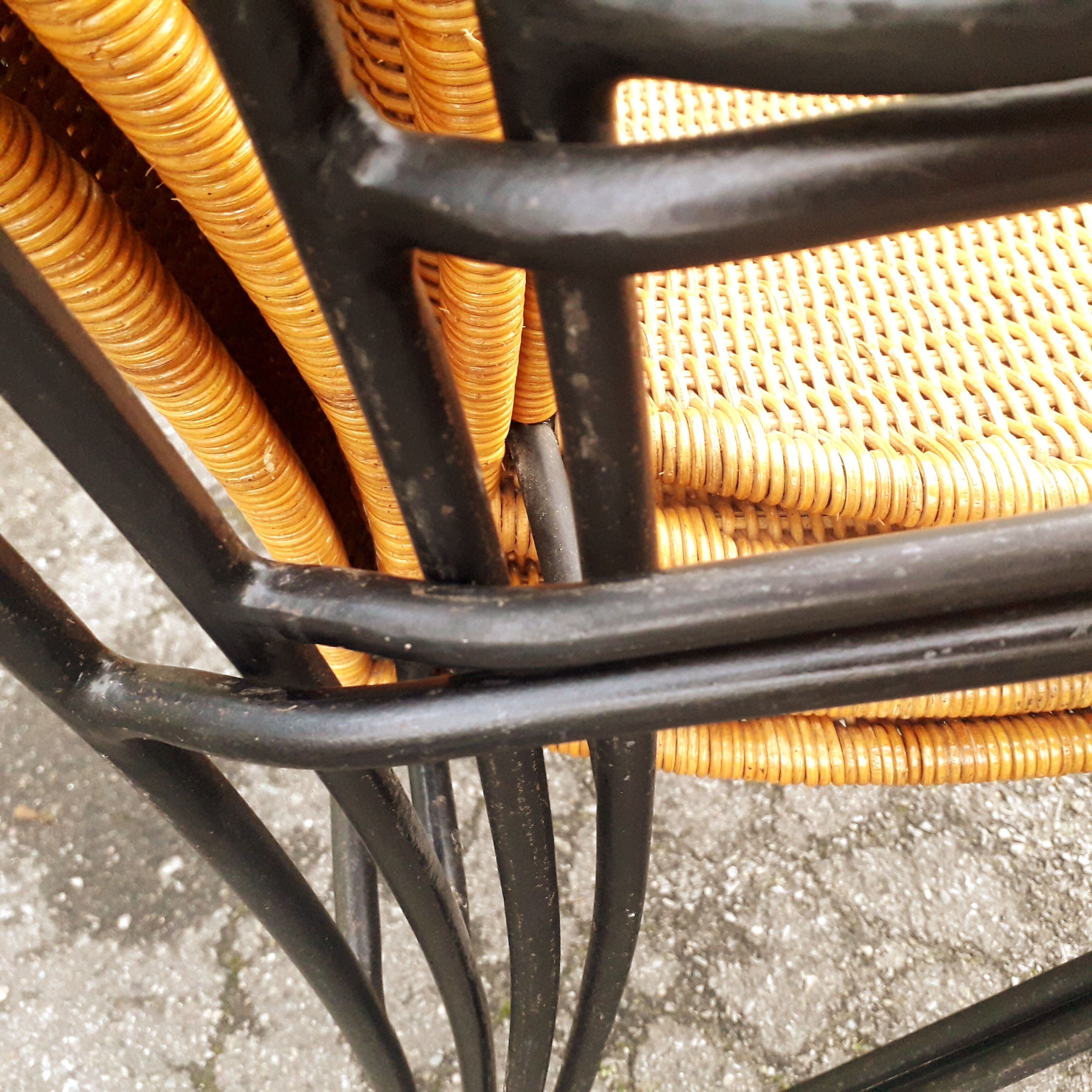 4 armrests wrought iron rattan