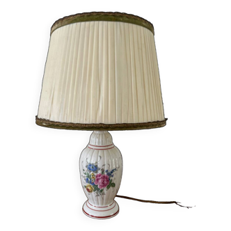 Vintage porcelain foot bedside lamp