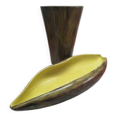 Cutting set and vase from the Saint-Clément pottery.
