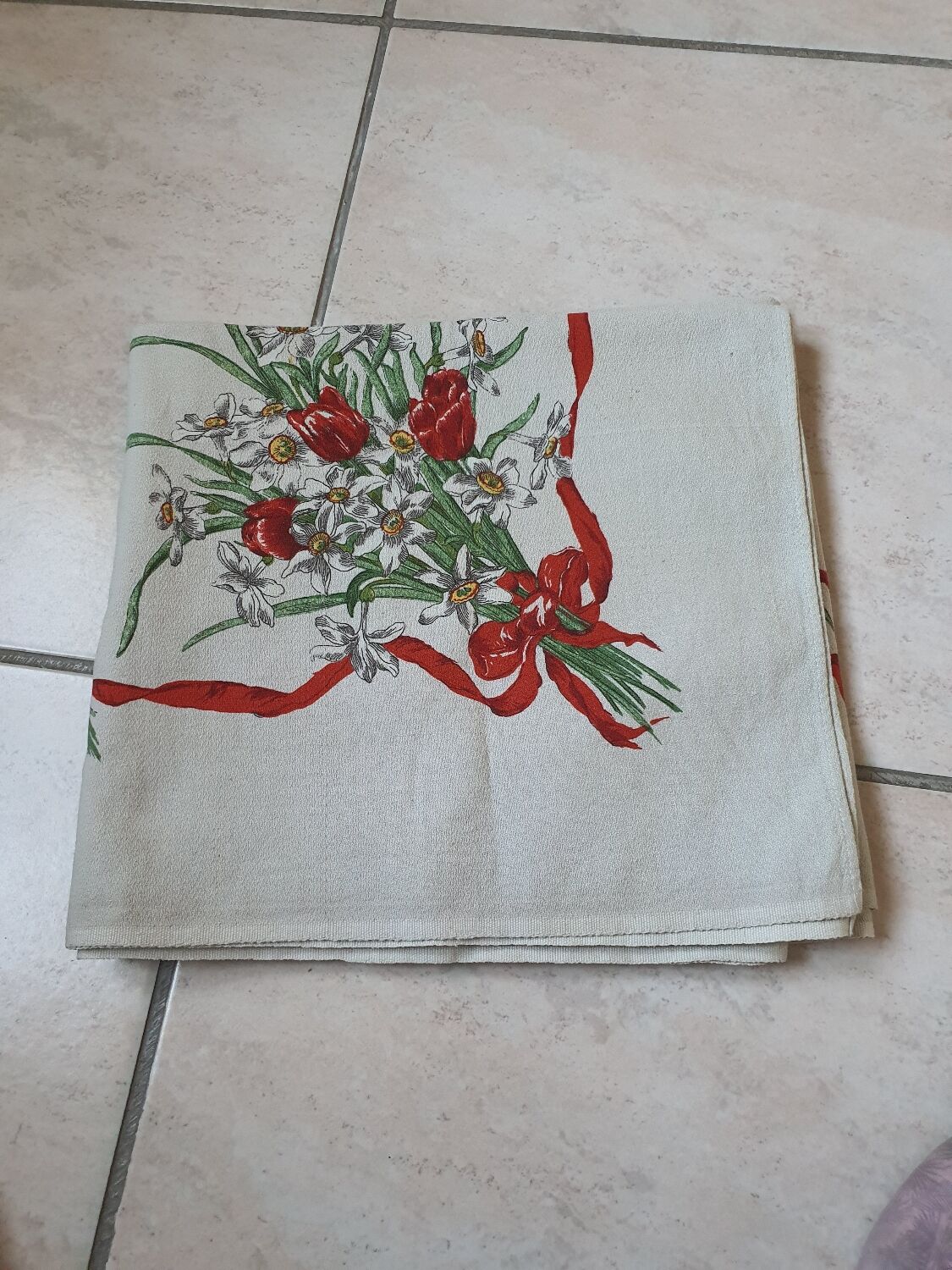 Printed tablecloth 145×130