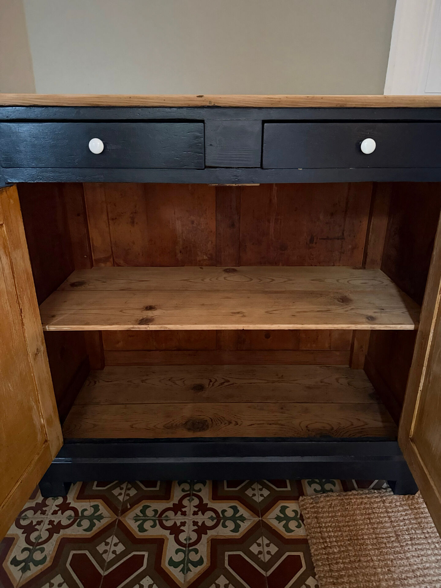Buffet en bois massif