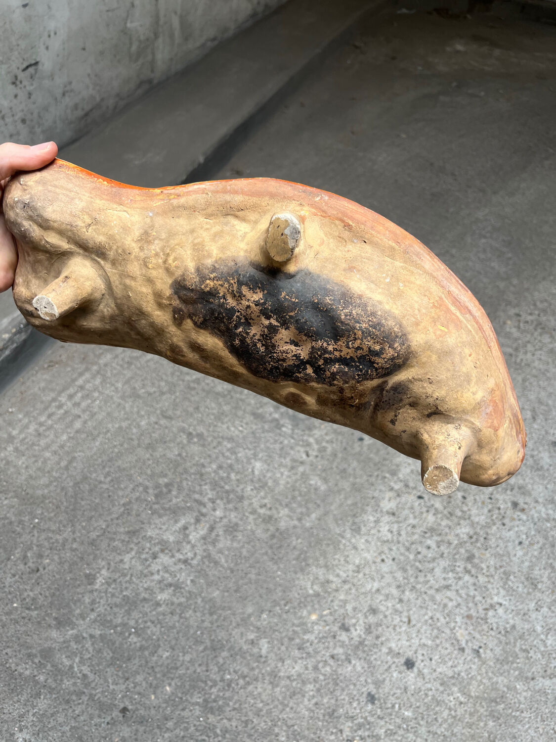 Pastry mold / empty old terracotta pocket