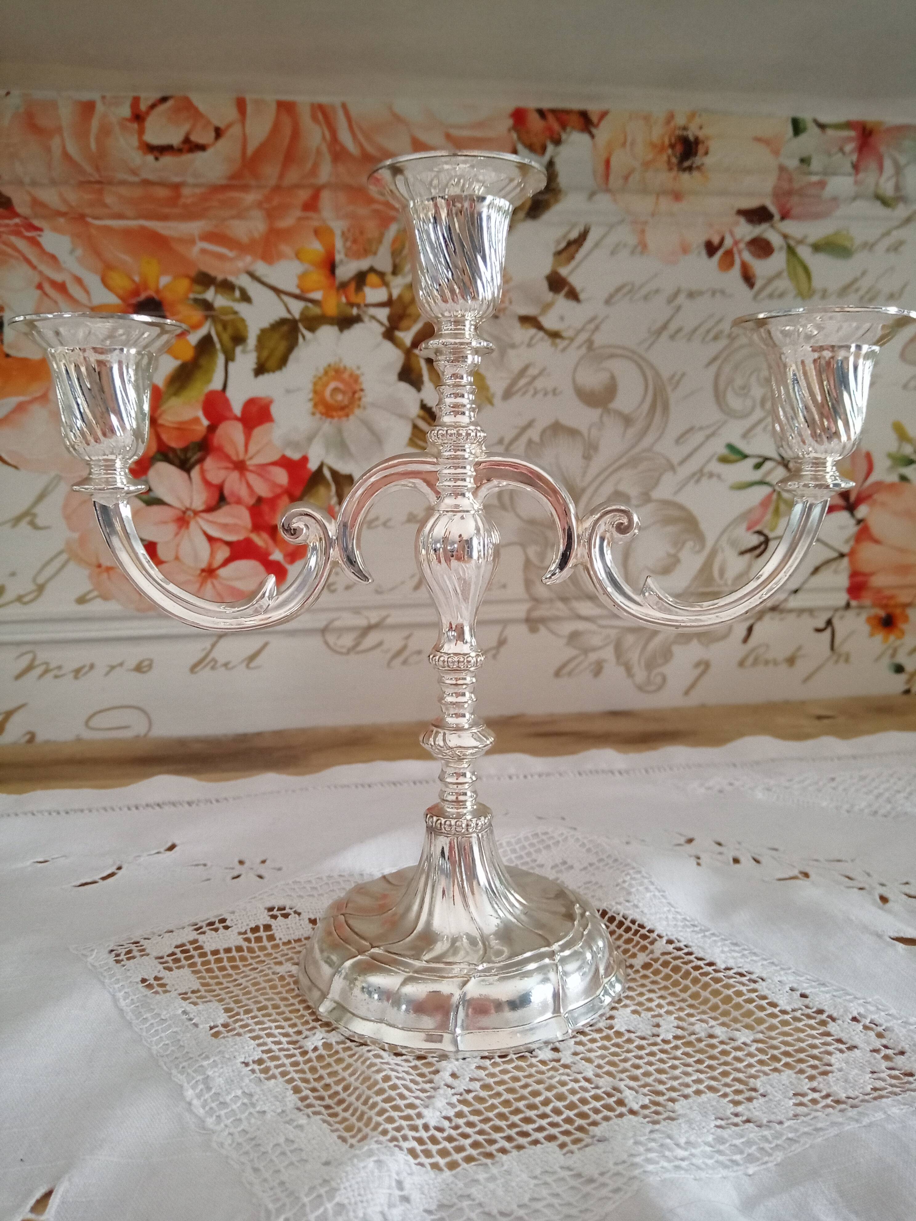 Chandelier in silver metal