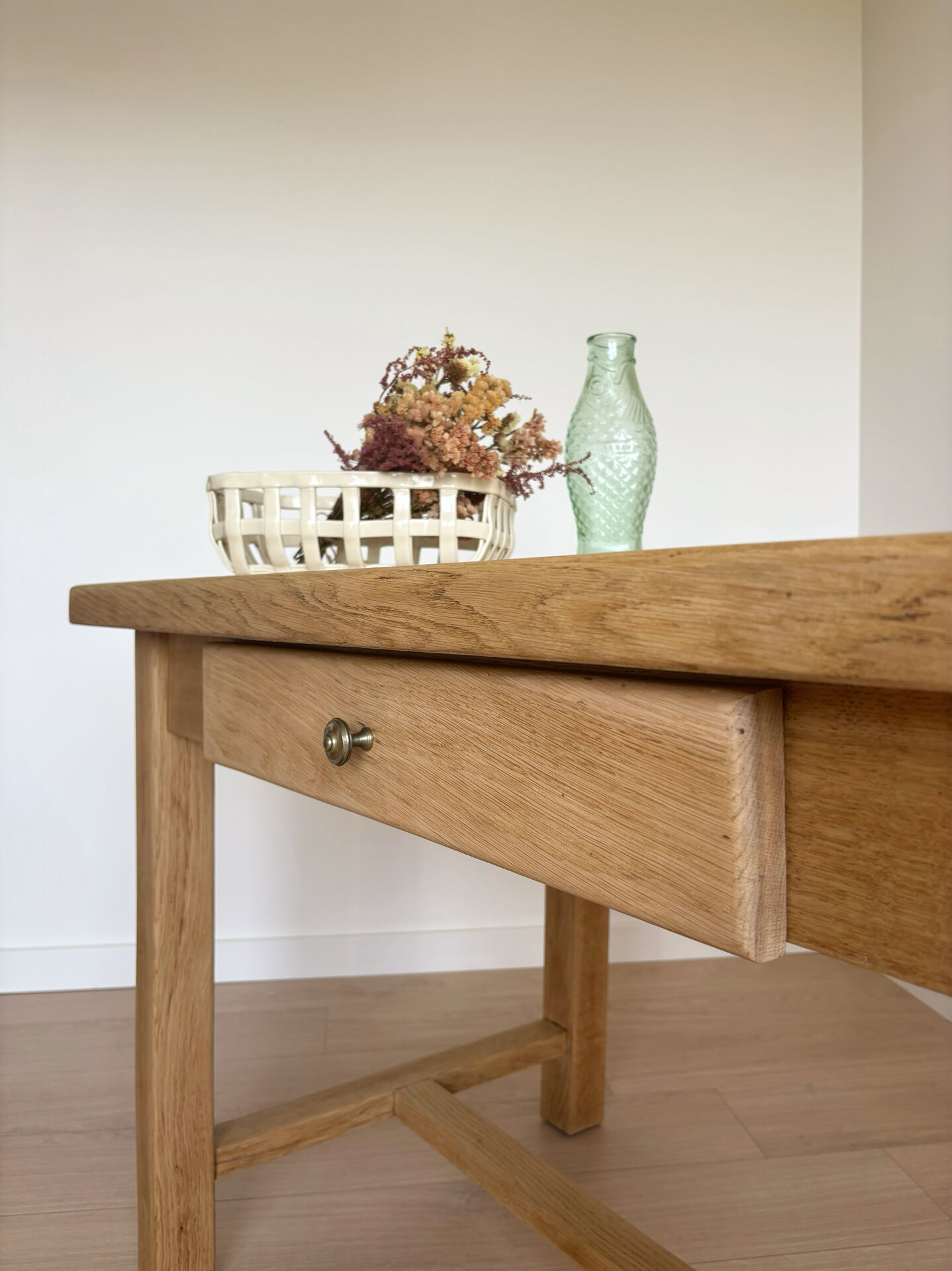 Old farmhouse table in solid oak with a drawer.