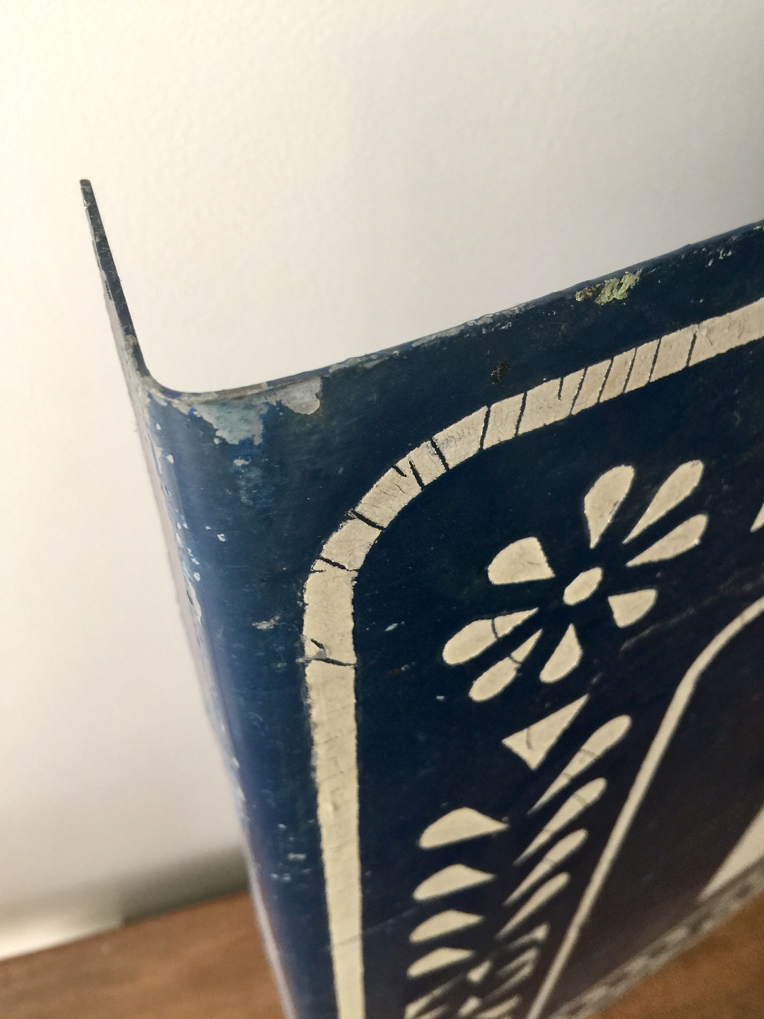 Two-sided iron plate Hotel and pottery
