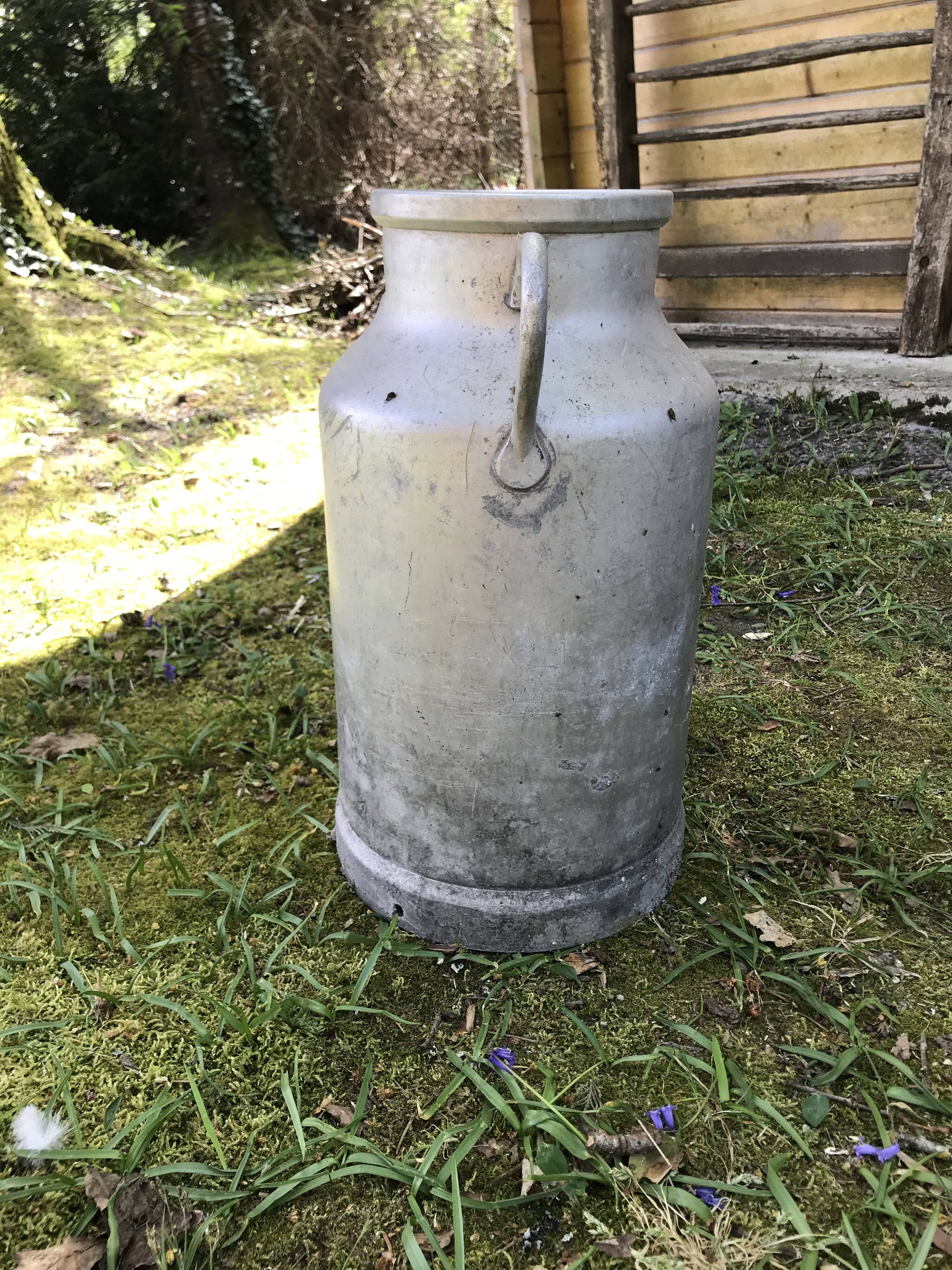 Farm milk pot 1950