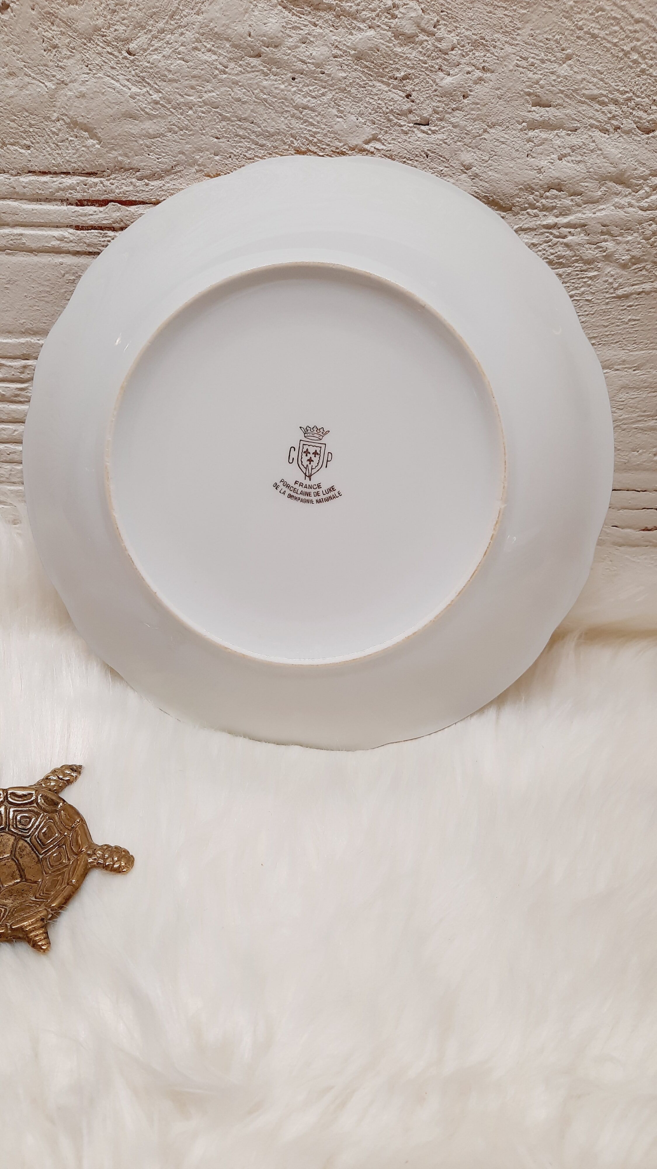 Set 6 hollow plates porcelain white and gold