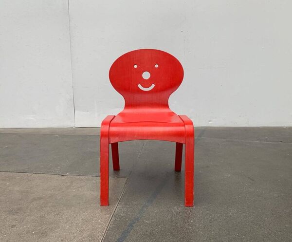Chaise en bois vintage postmoderne avec visage de clown pour enfants, années 1990