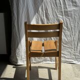 Chaise en pin vintage, ancien mobilier de station de ski