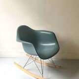 Eames Plastic Armchair RE RAR rocking chair design, Vitra edition.