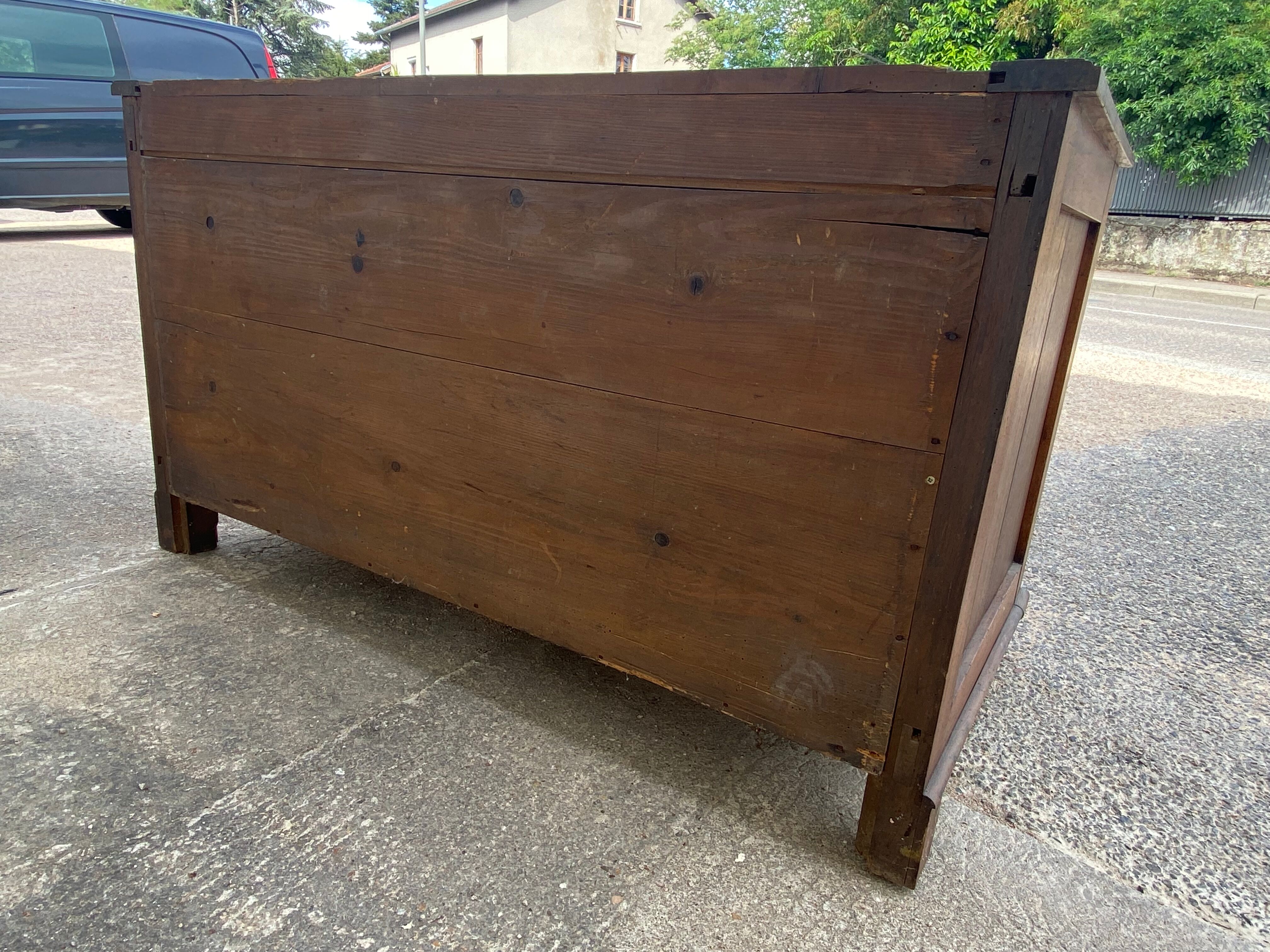 Furniture bahut three old body