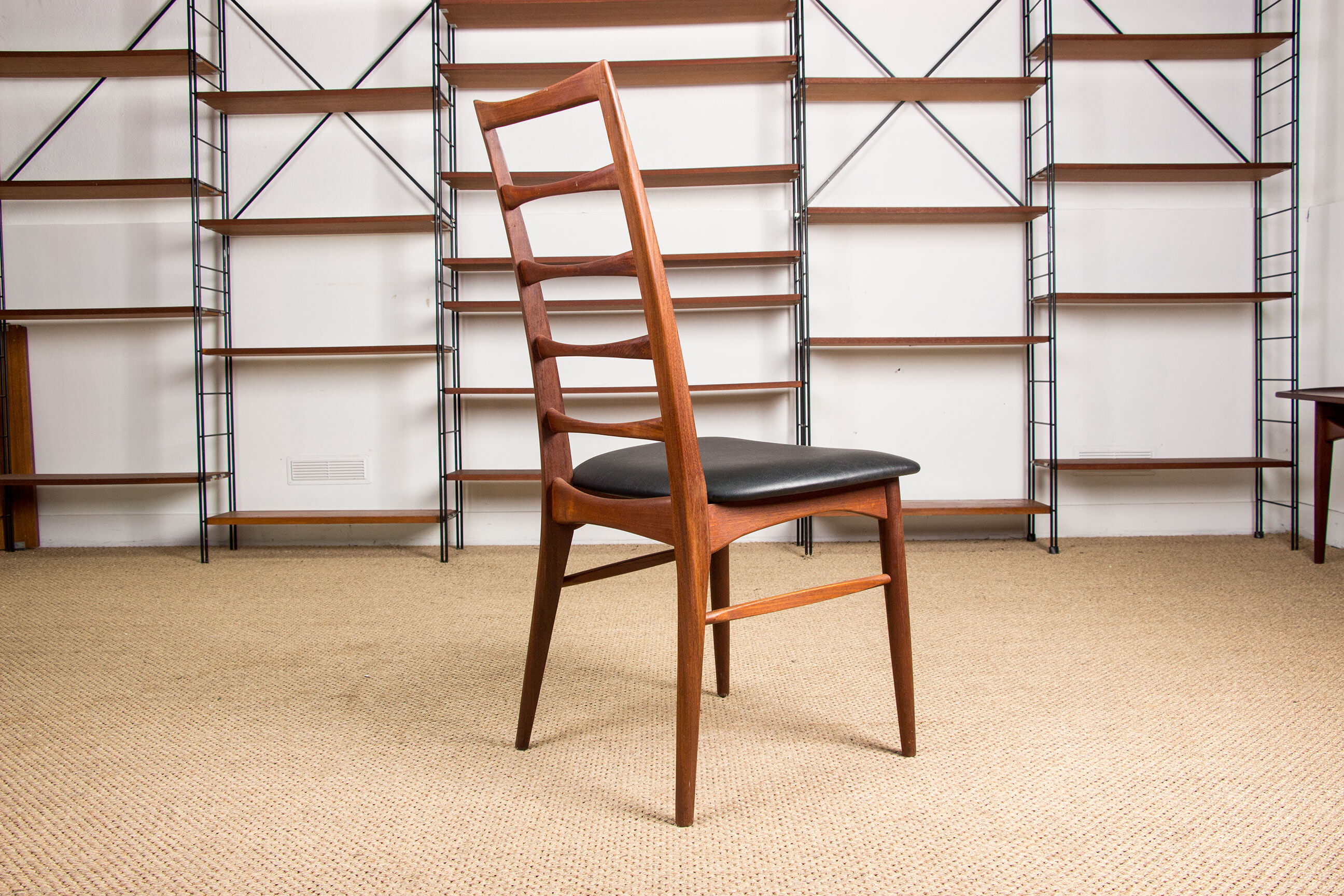 Series of 4 danish chairs in teck, model Liz of Designer Niels Kofoed 1960