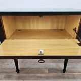 Paire de tables de chevet des années 60 avec porte à abattant et plateau en verre bleu