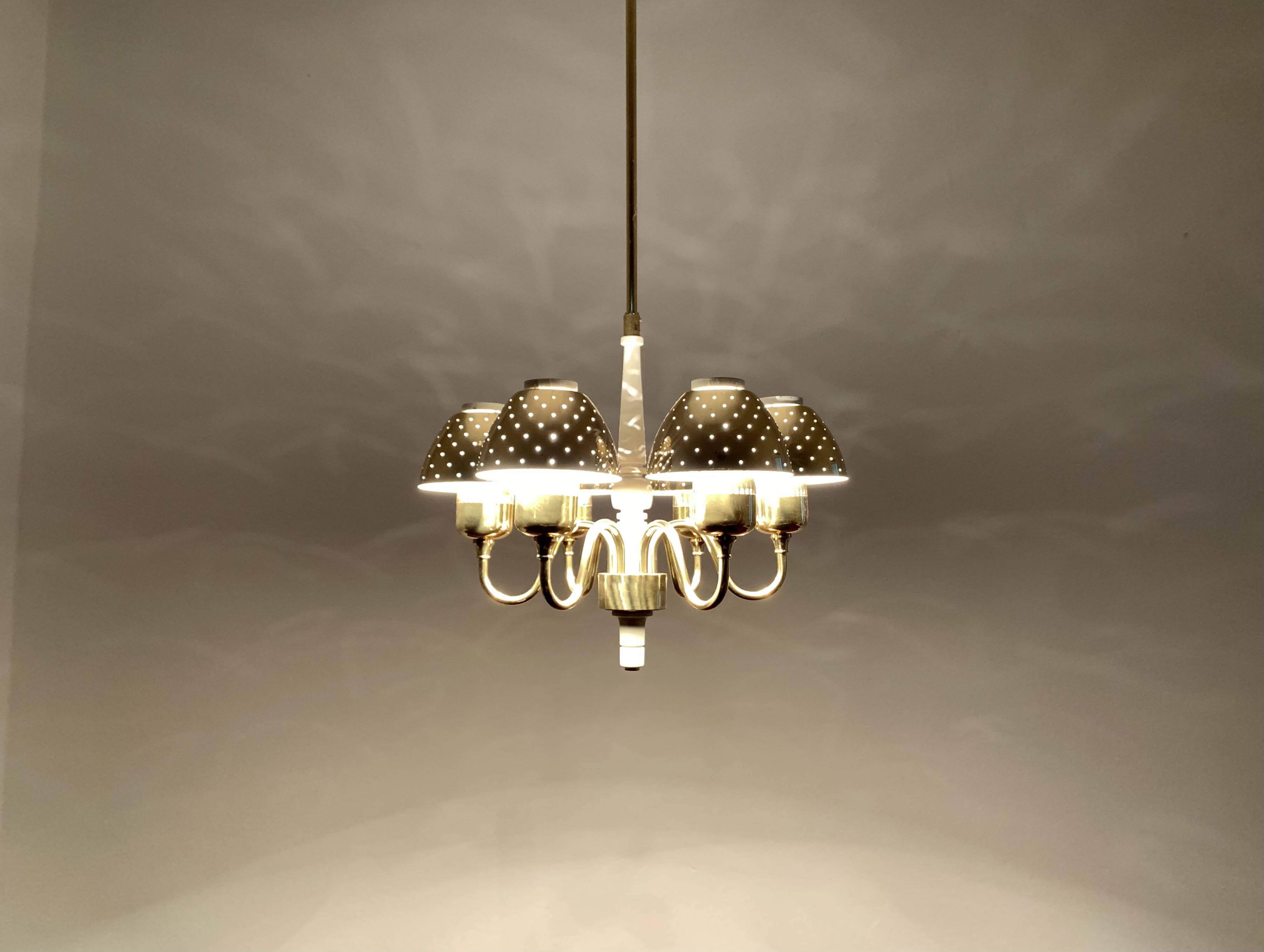 Chandelier en laiton par Hans Agne Jakobsson
