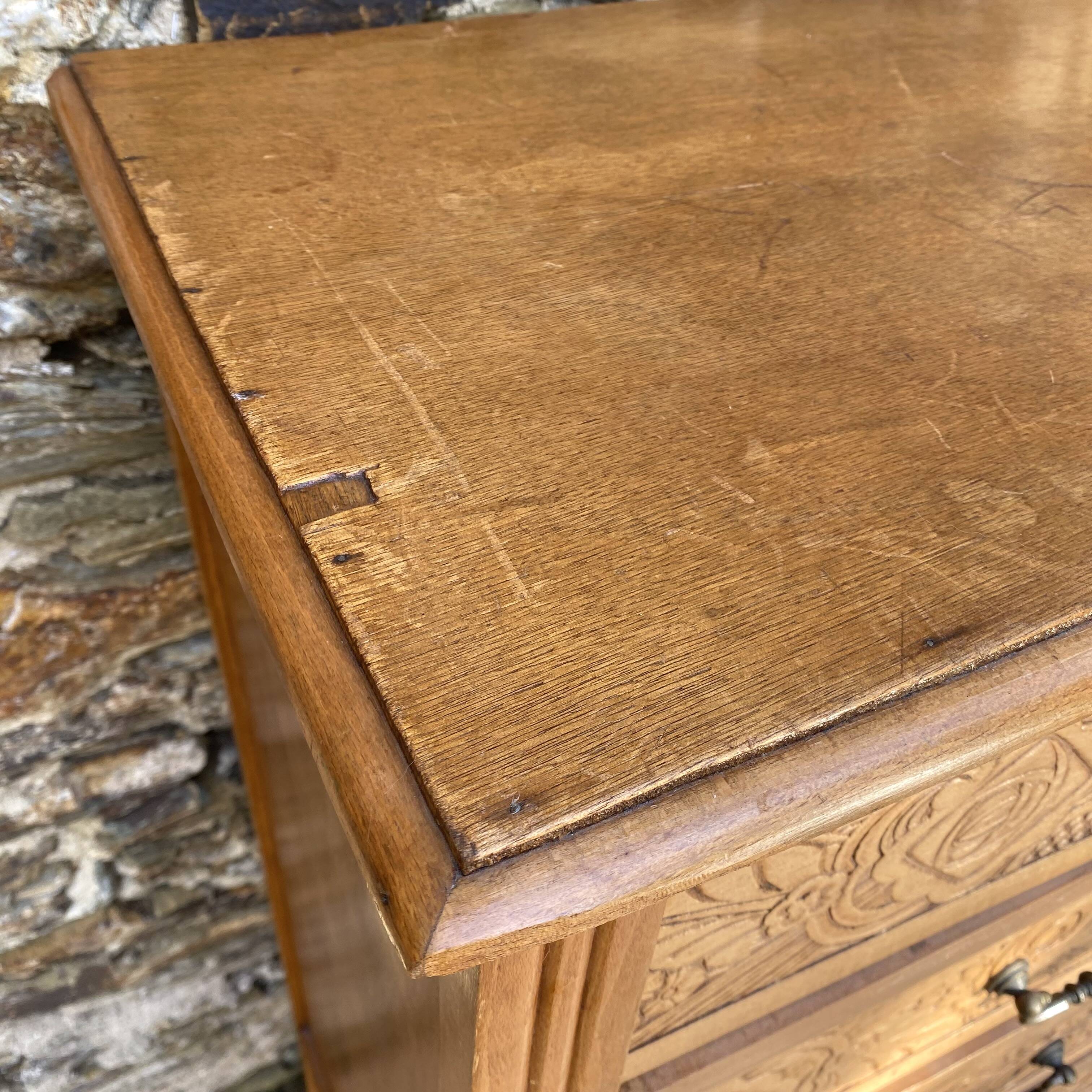 Antique Art Deco 5-drawer chest of drawers