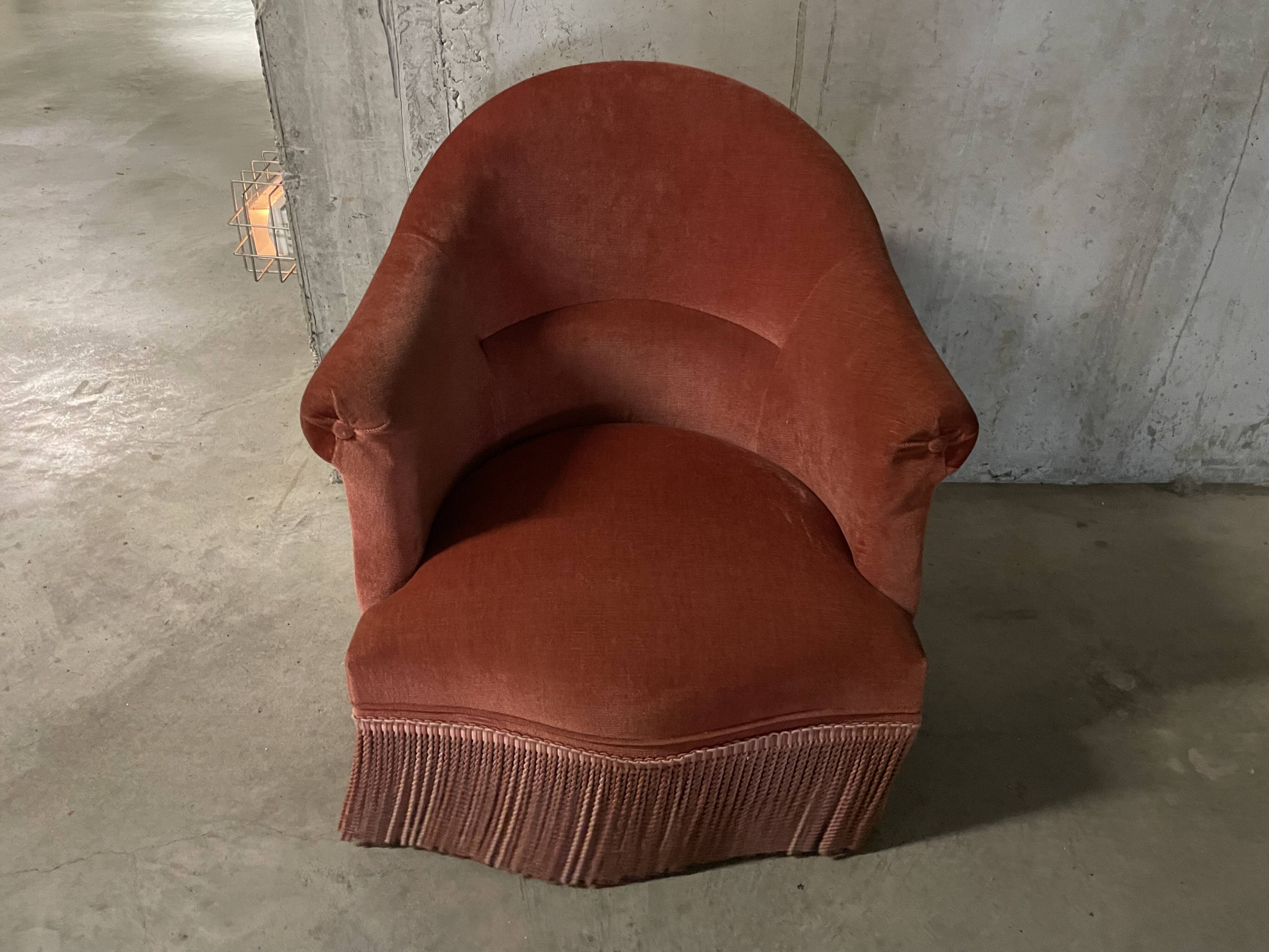 Toad armchair