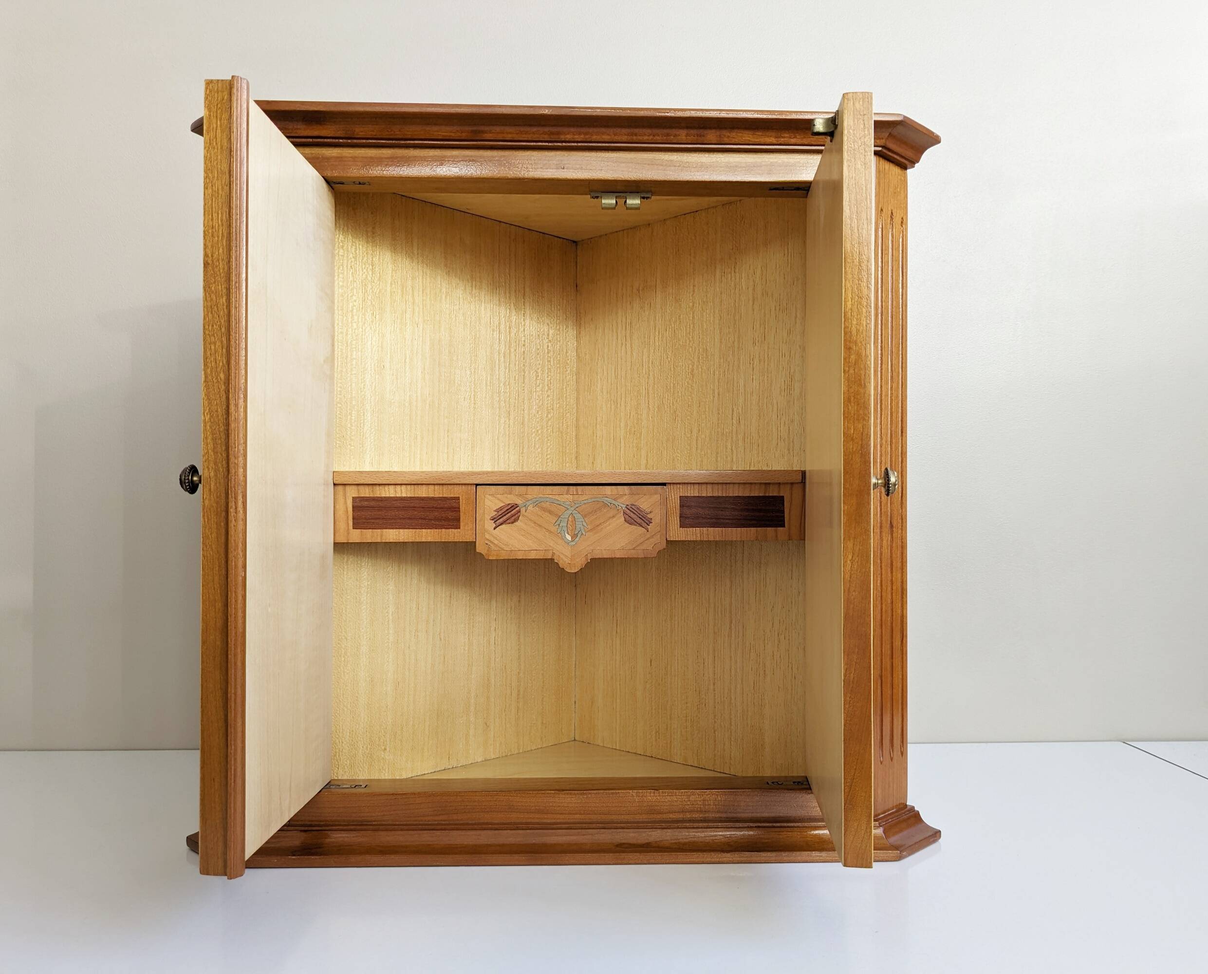 Wall cabinet with inlays, corner cabinet