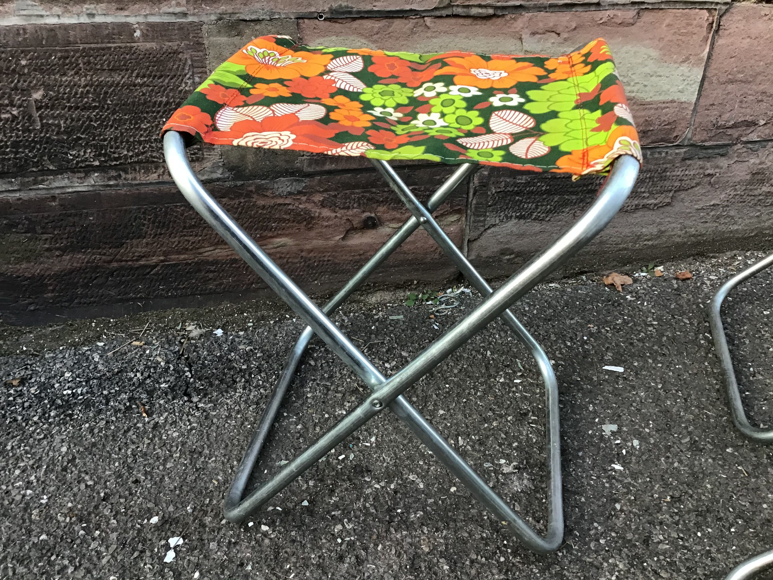 Seat stool vintage camping folding peach of the 60s/70s