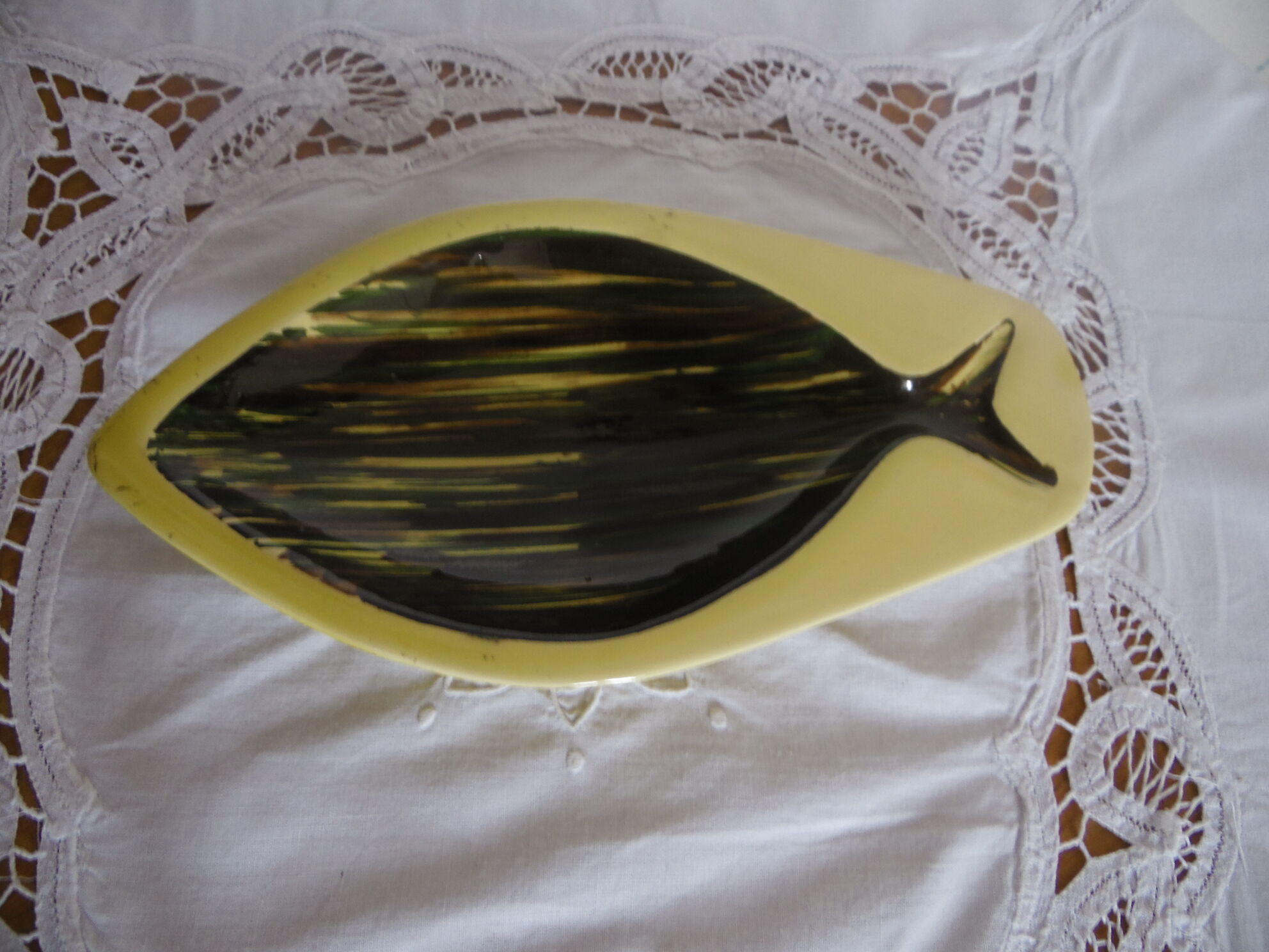 Aperitive fish St Clement, painted Cup a hand.
