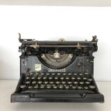 Underwood typewriter late 20/30