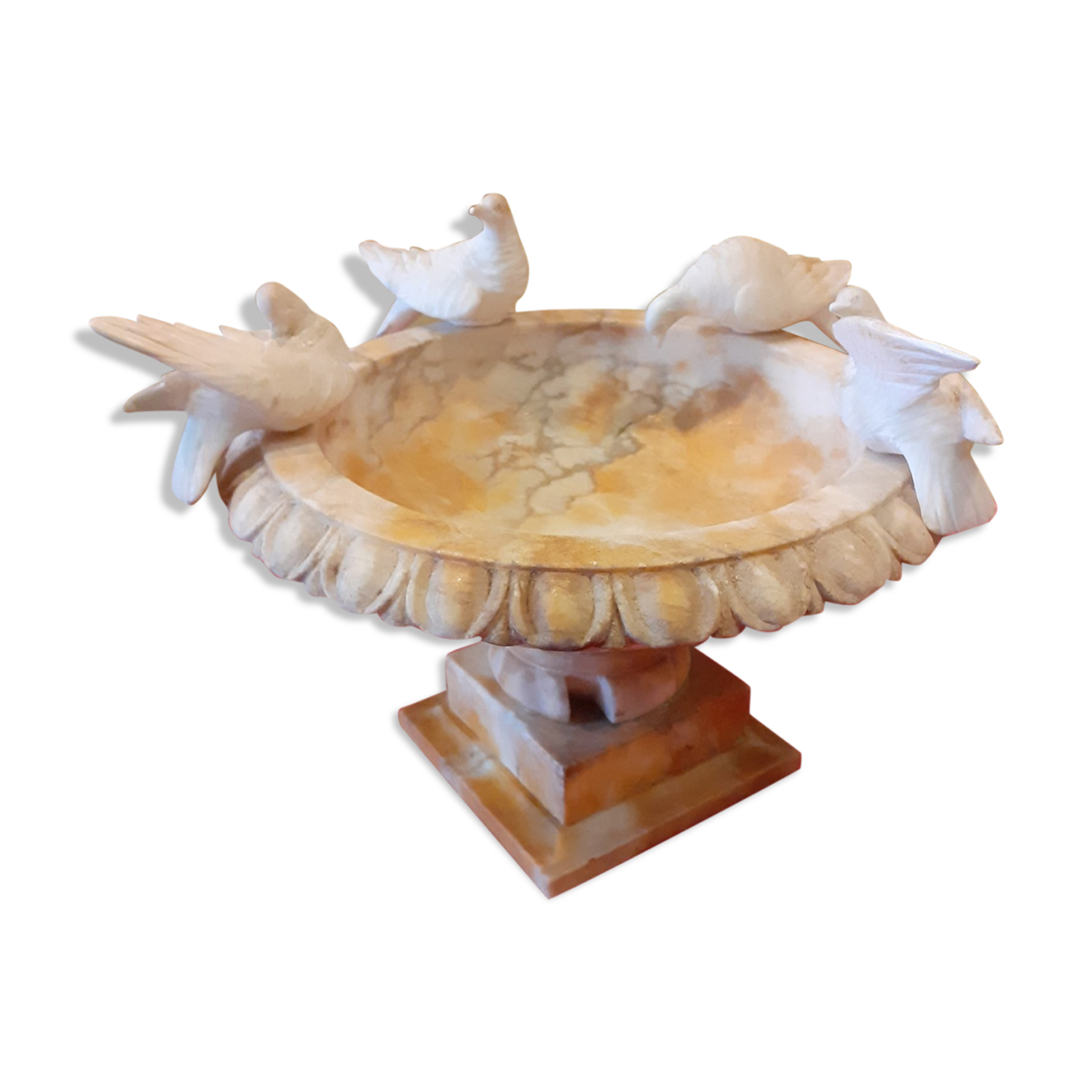 Empty pocket in albatre