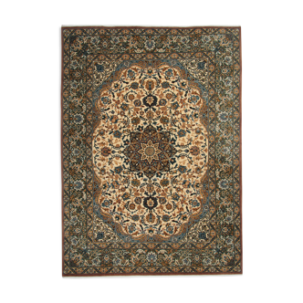 Traditional persian area handwoven wool carpet 274x366cm