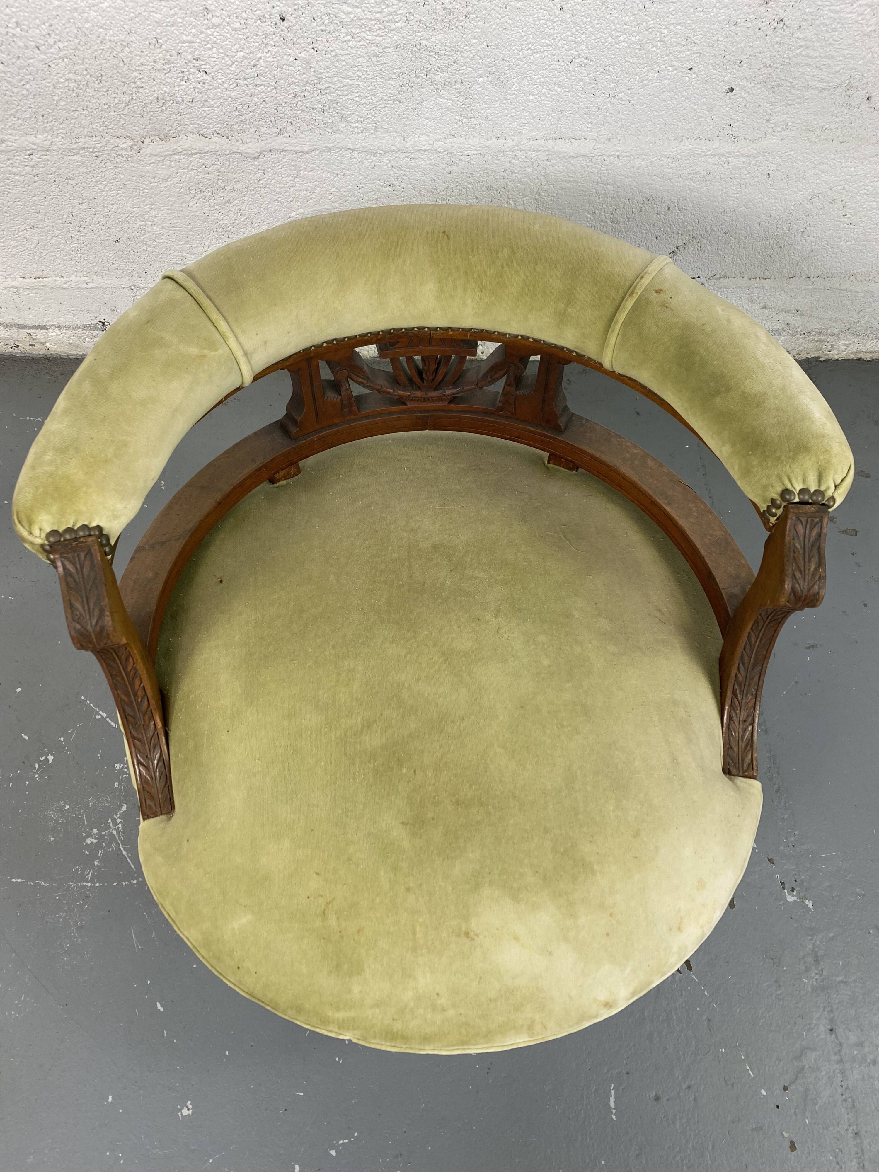 Fauteuil empire velours vert ancien