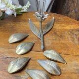 Cendriers individuels en forme de fleur, en laiton massif, années 60/7