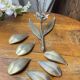Individual flower-shaped ashtrays, solid brass, 1960s/70s