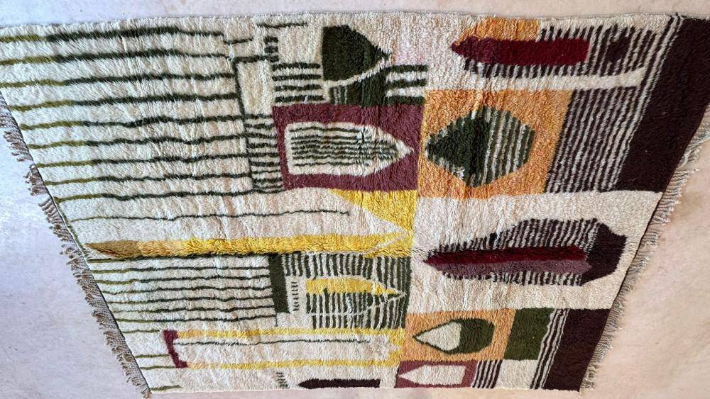 Contemporary Beni M'Rirt Rug - 292 x 216 cm