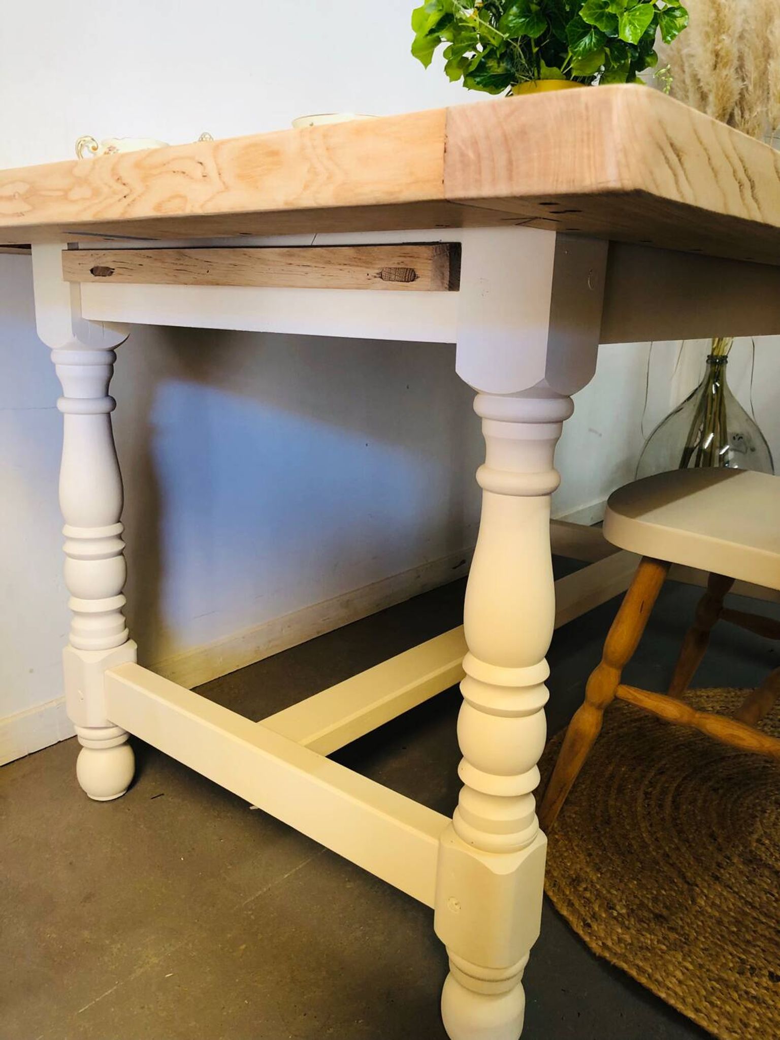 Farm table