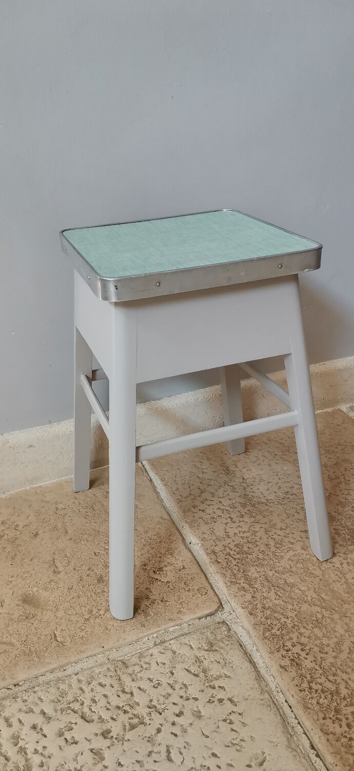 Formica chest stool