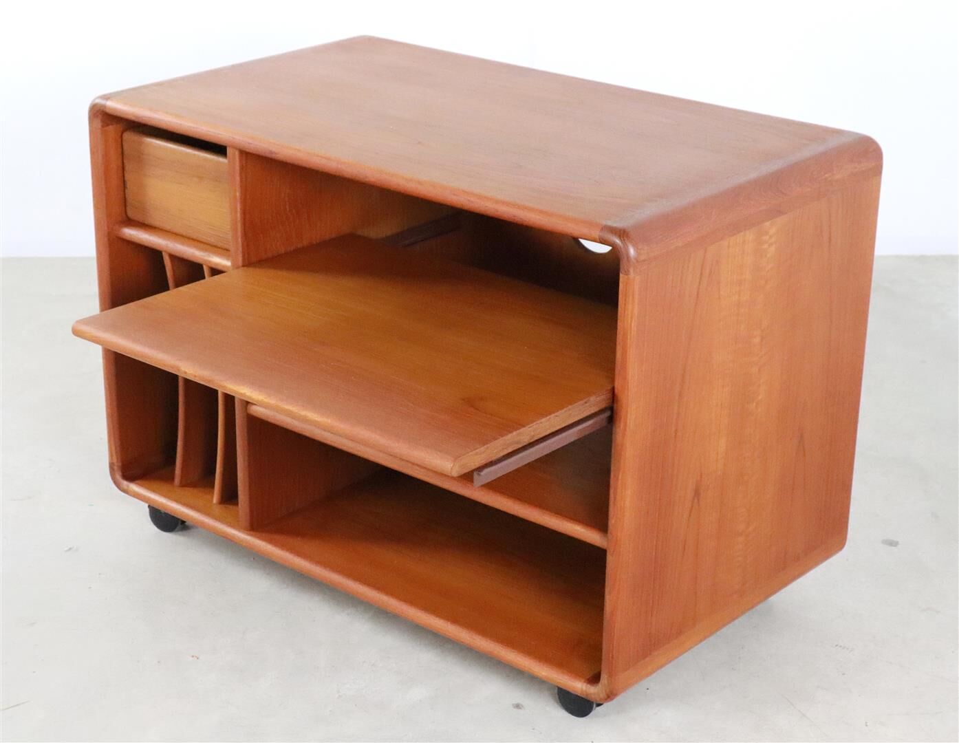 Mobilier audio design danois 'Kragelund'
