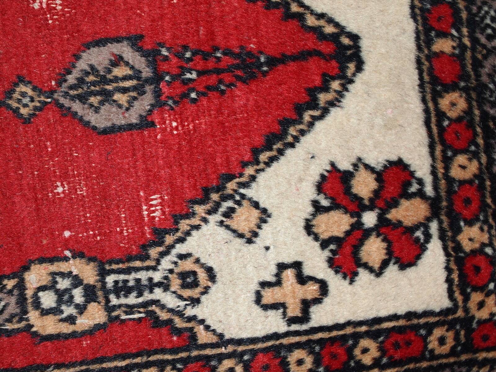 Tapis Vintage de Prière Lahore en Laine, Années 1950, Artisanat Pakistanais