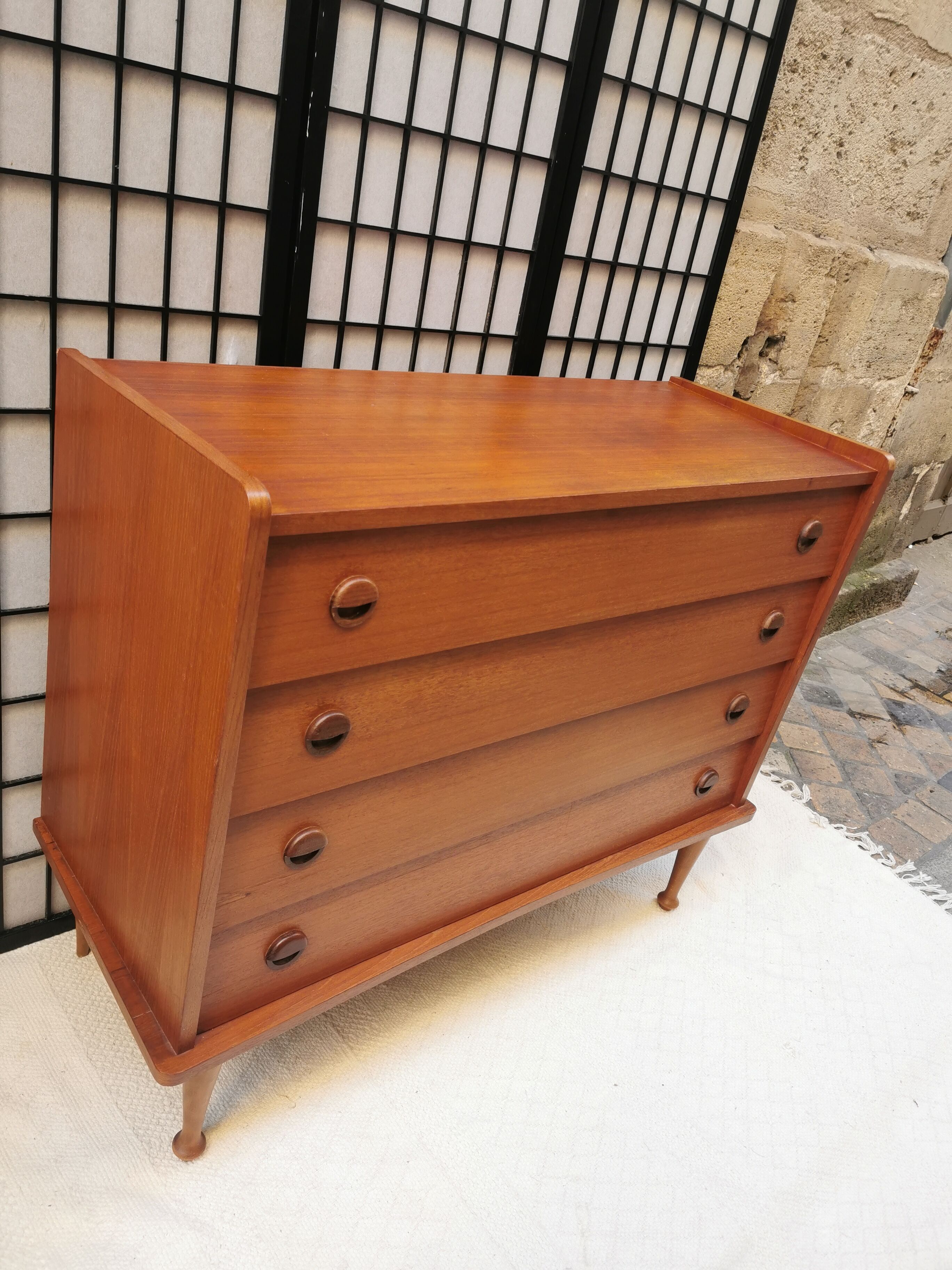 Scandinavian chest of drawers