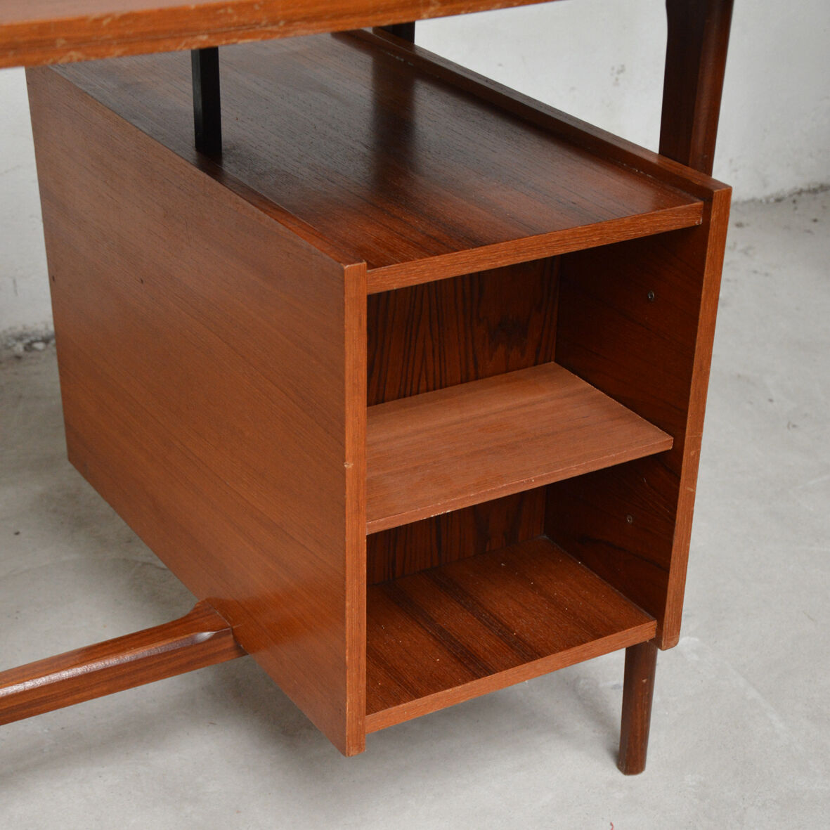 Scandinavian desk "Boomerang" feet compass 60s