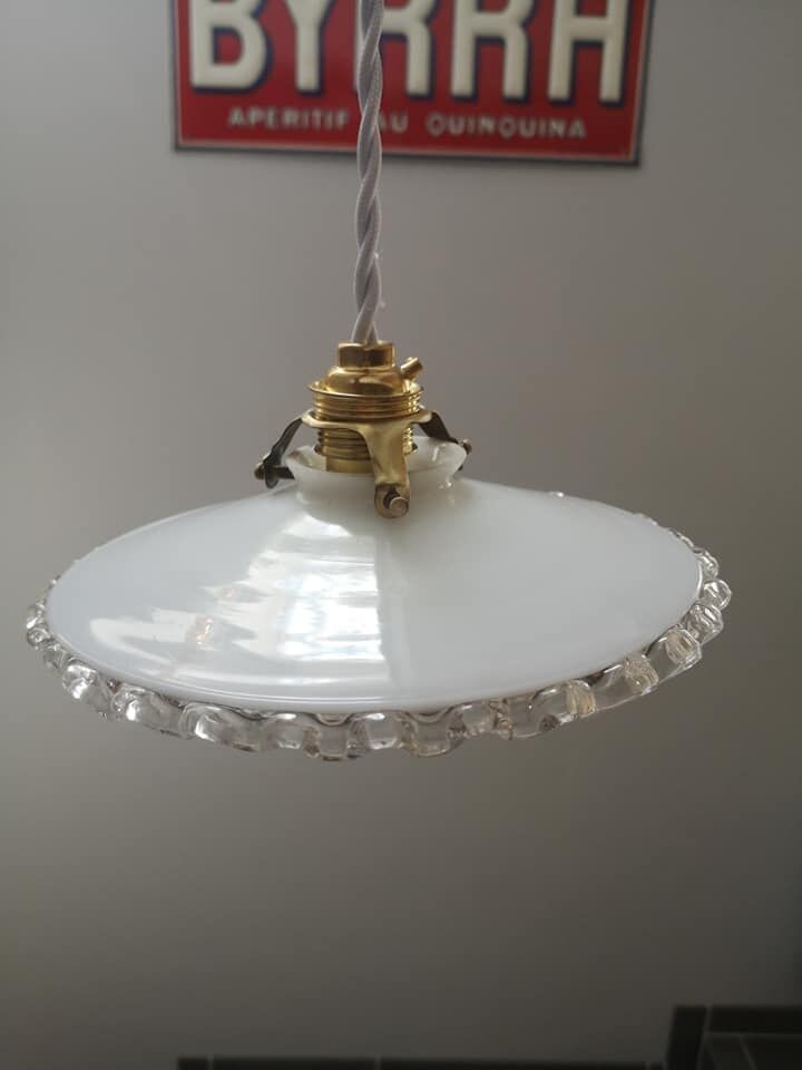 Old lampshade white opaline suspension