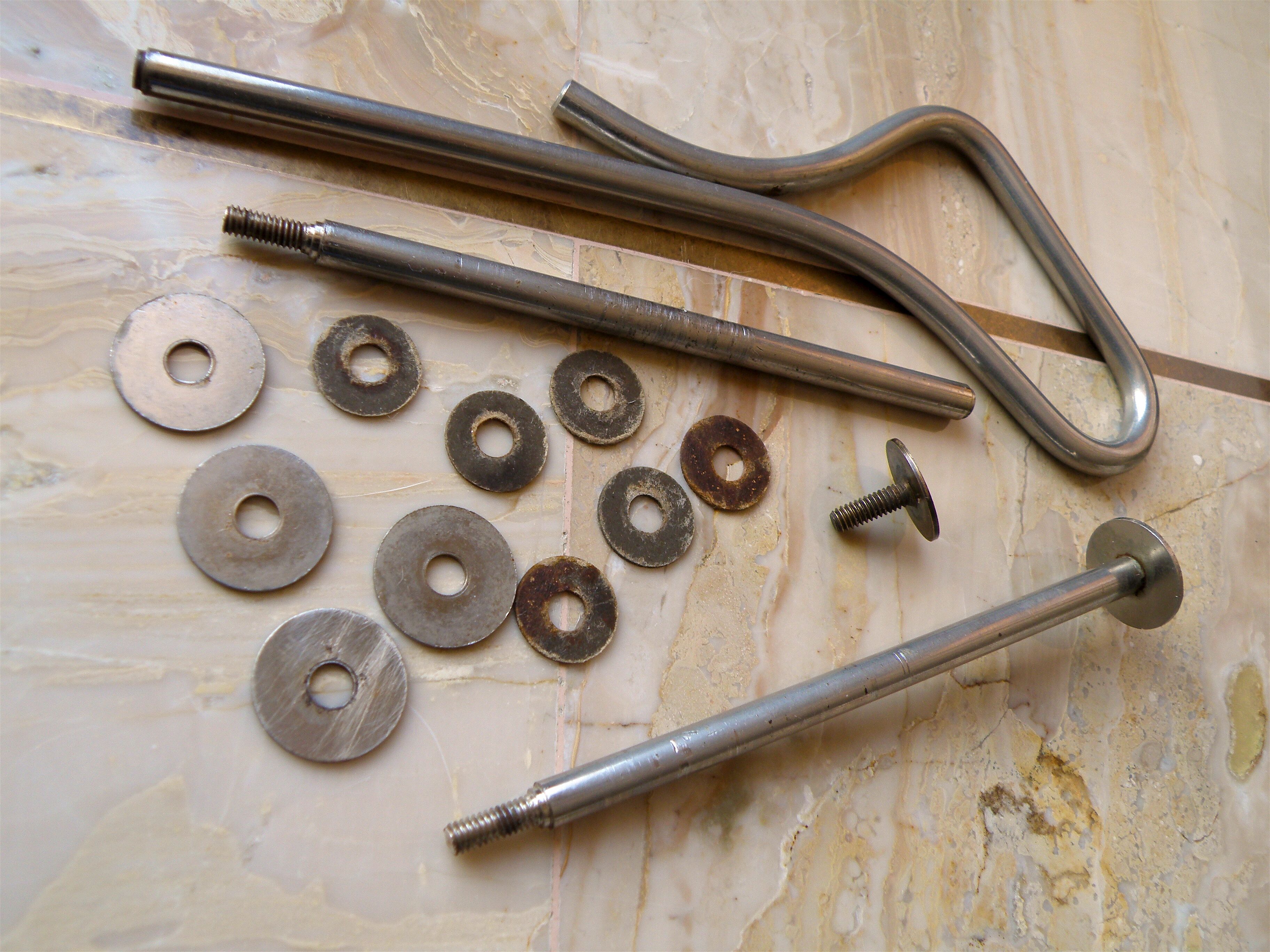 Display servant for cakes, aperitif, fruit, porcelain