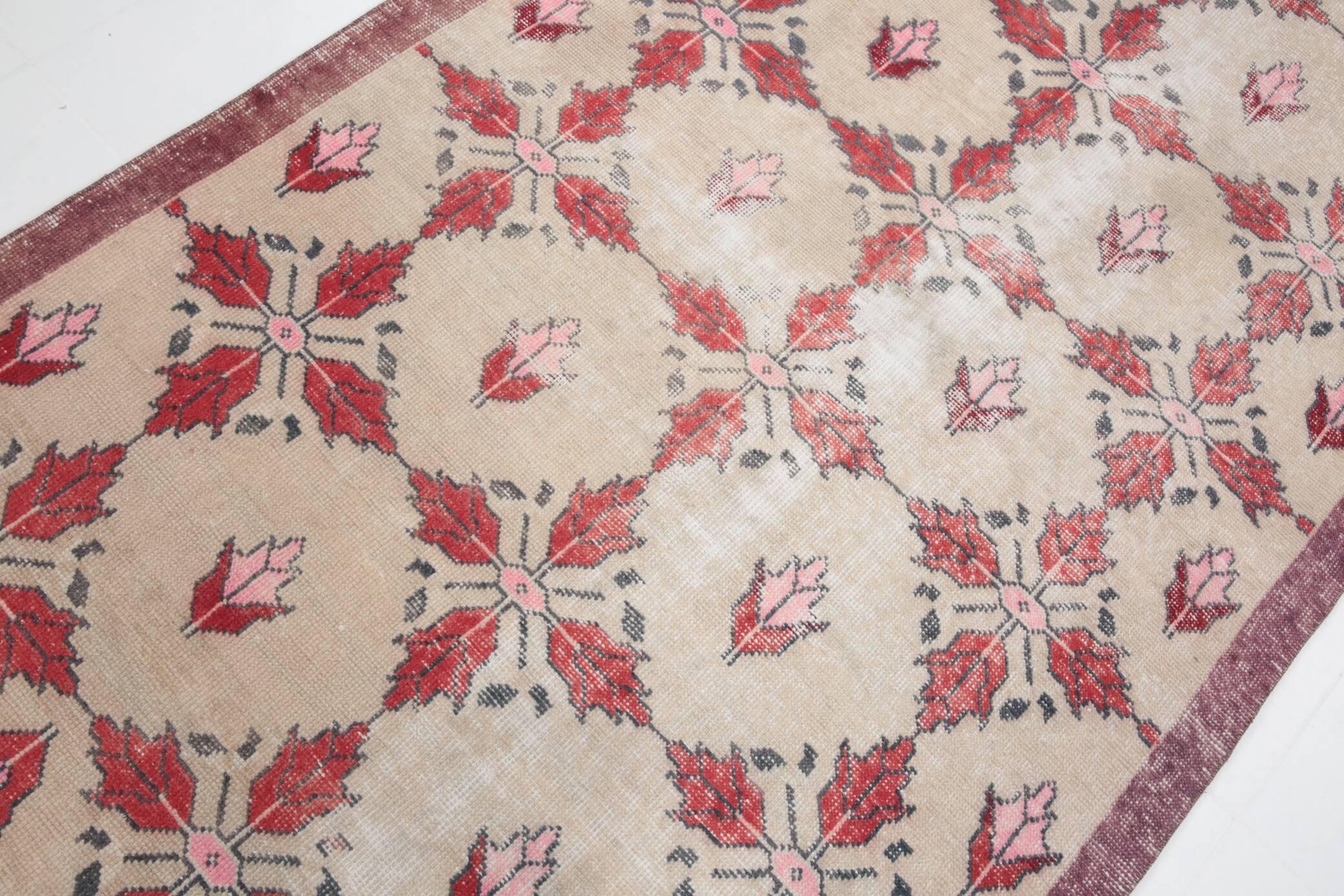 4x8 Star Pattern Burgundy Turkish Vintage Rug, 140x237Cm