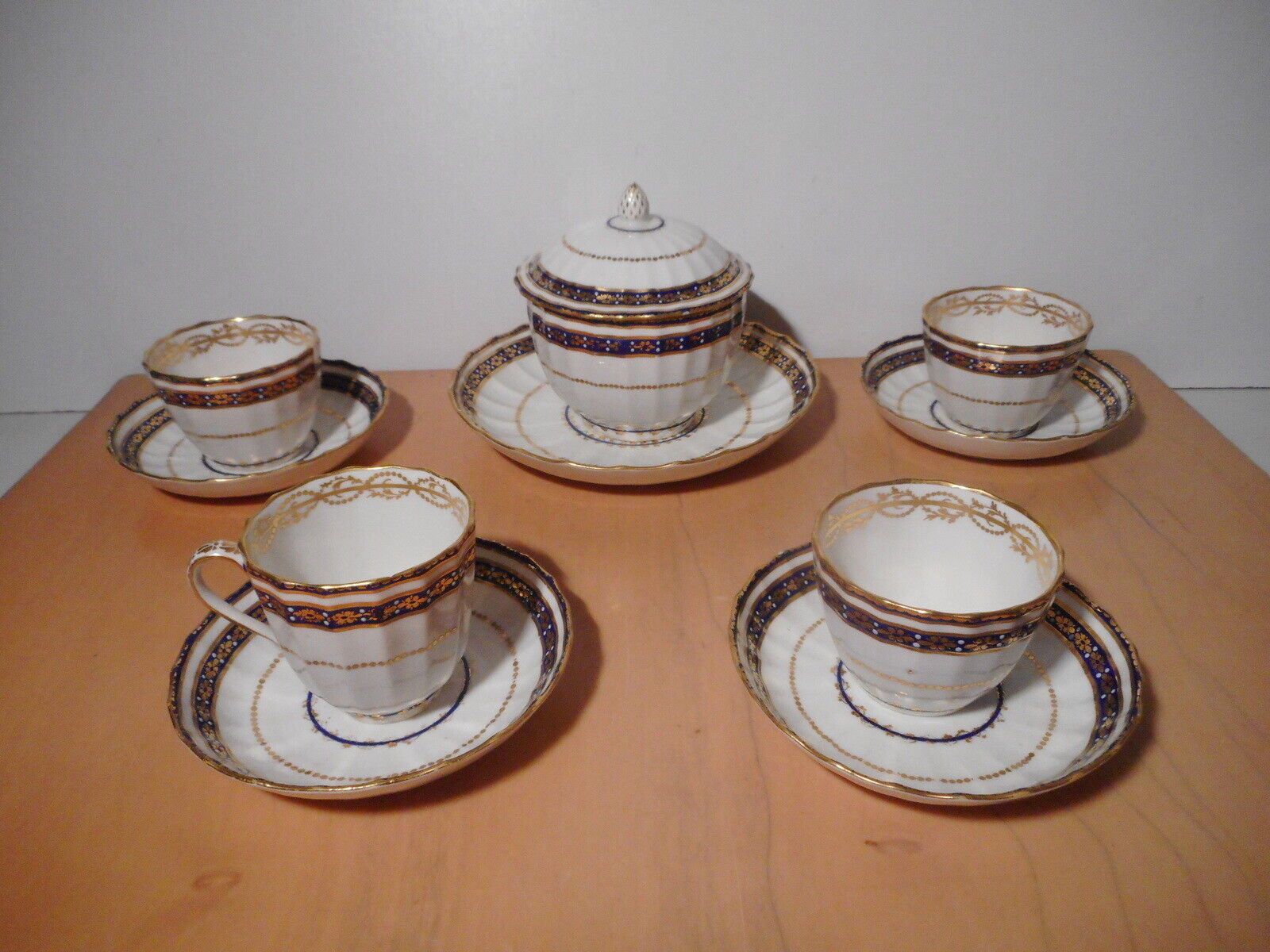 English porcelain cup service ROYAL CROWN DERBY 19th century