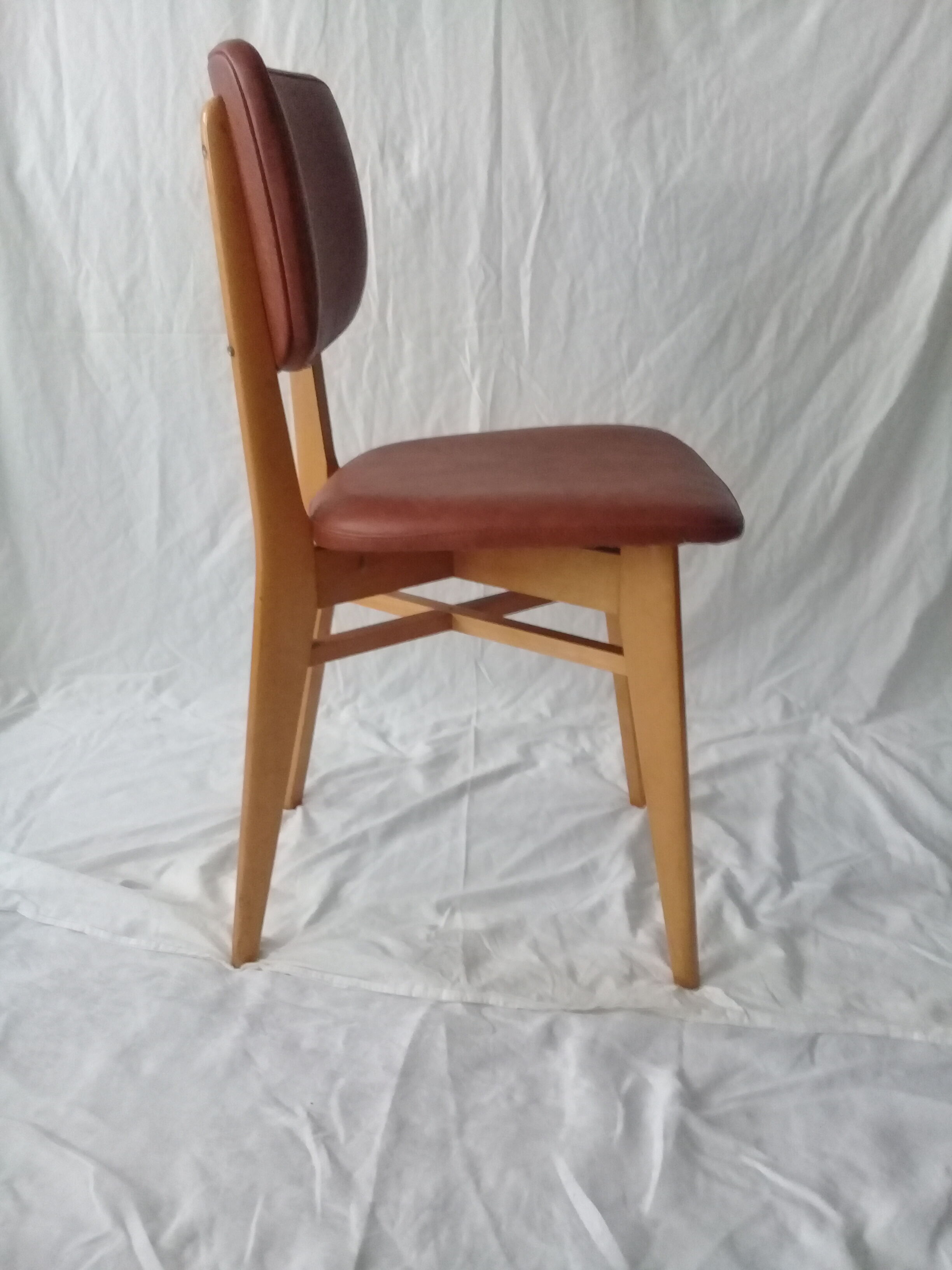 Suite of 6 vintage chairs