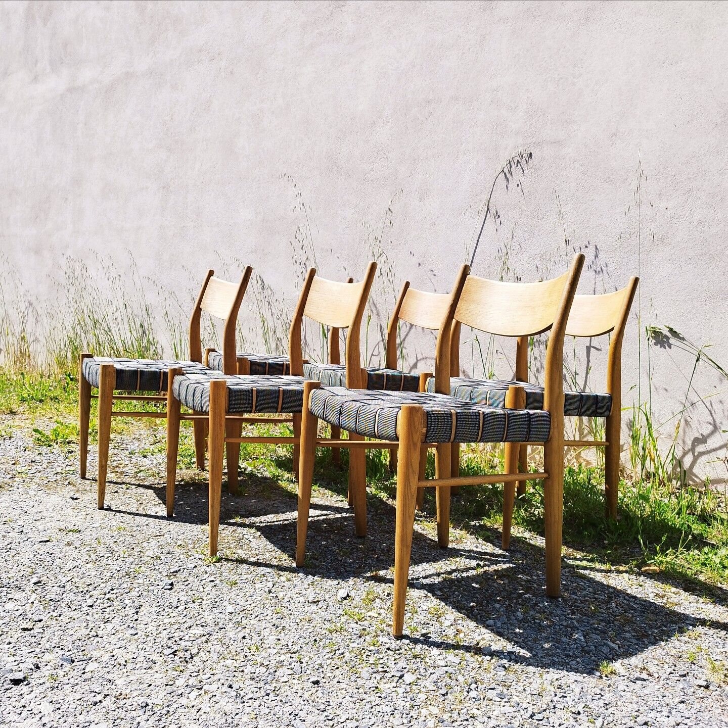 6 vintage Scandinavian chairs