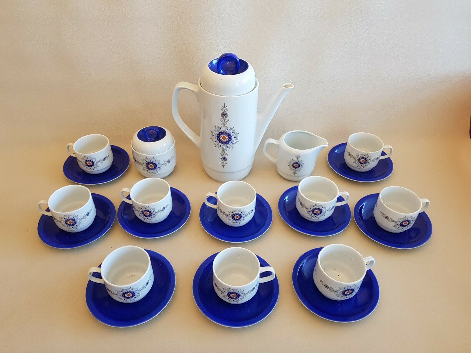 Coffee service and dessert in vintage porcelain 70s Bareuther blue décor