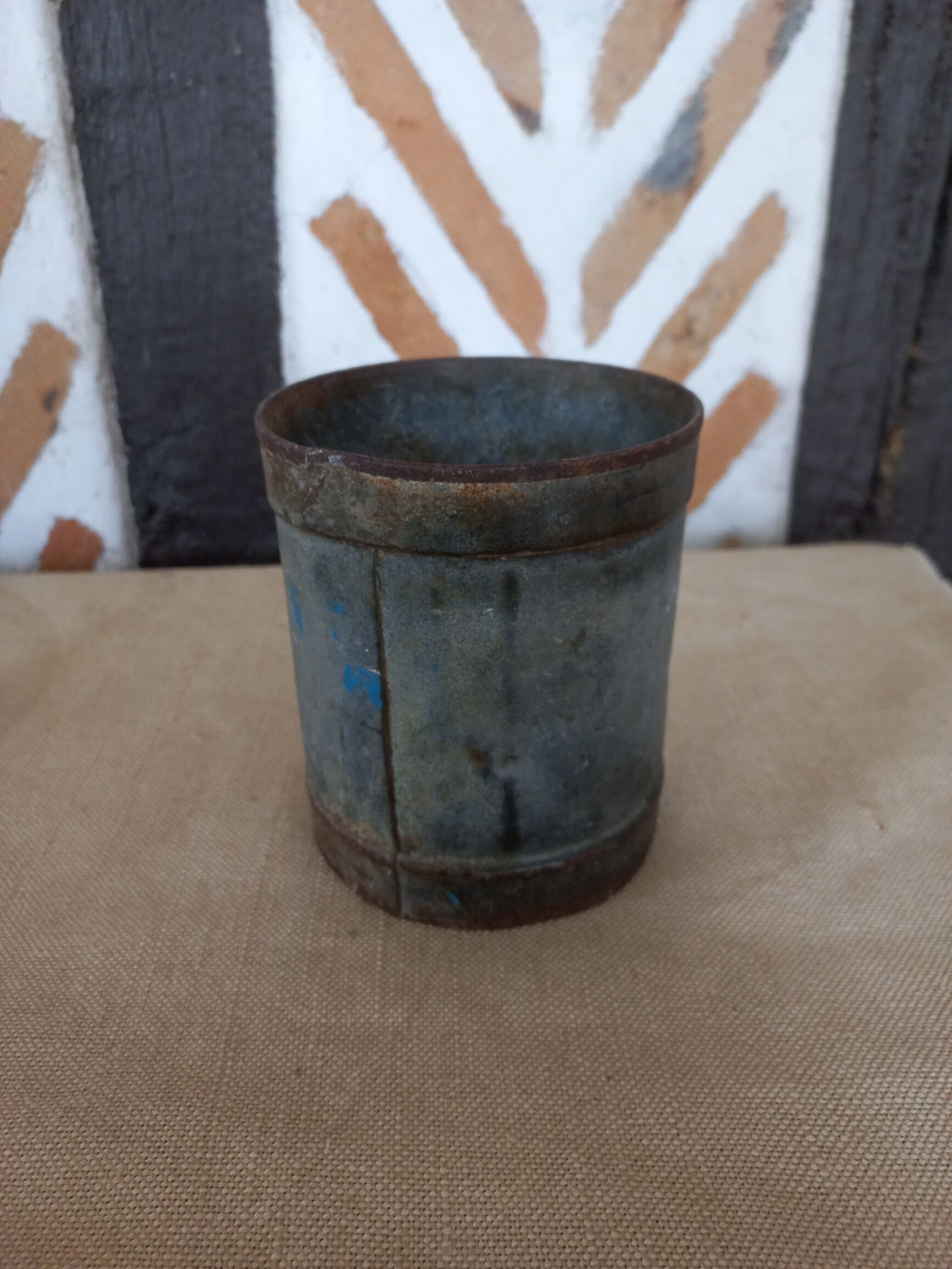 Old metal fishmonger measure box