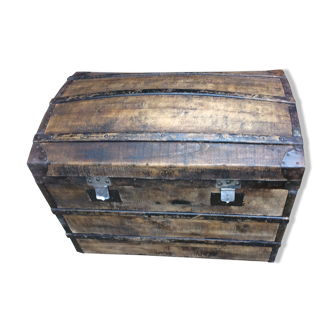 Splendide malle bombee rénovée