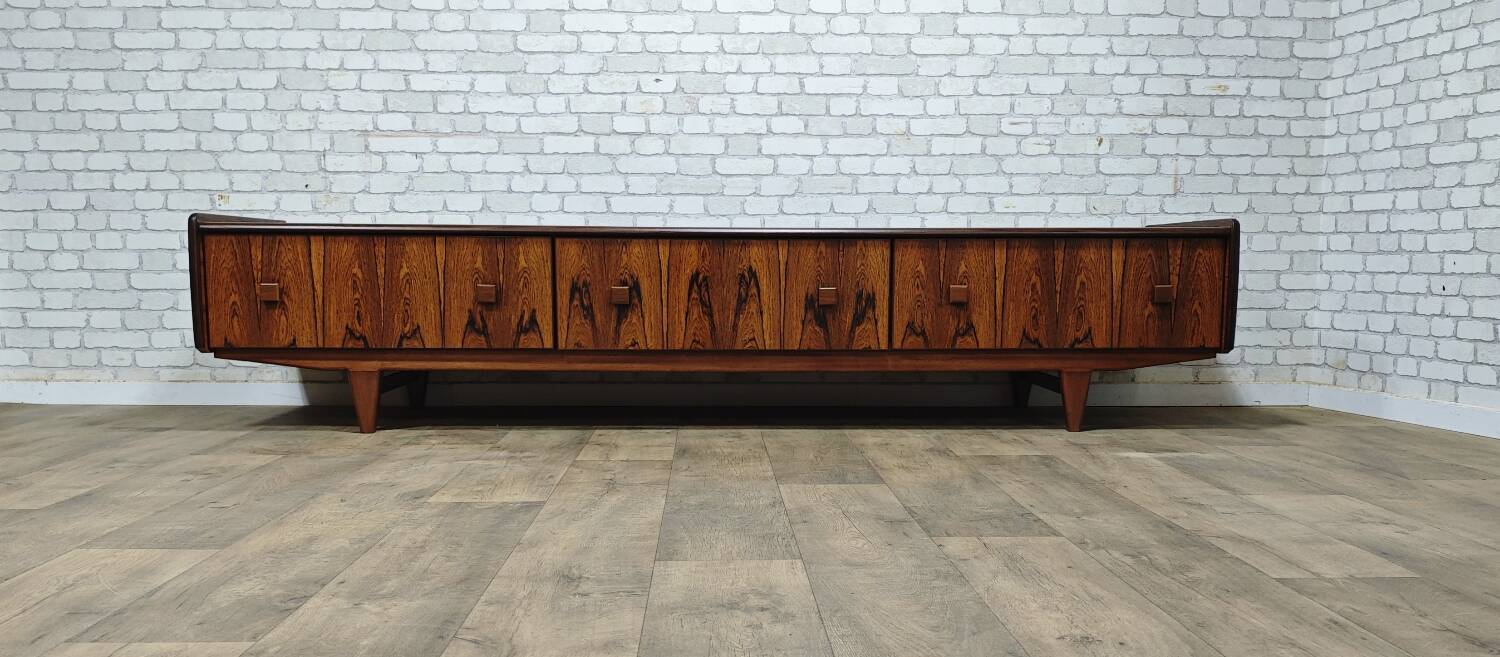 Vintage Scandinavian sideboard in rosewood 1960