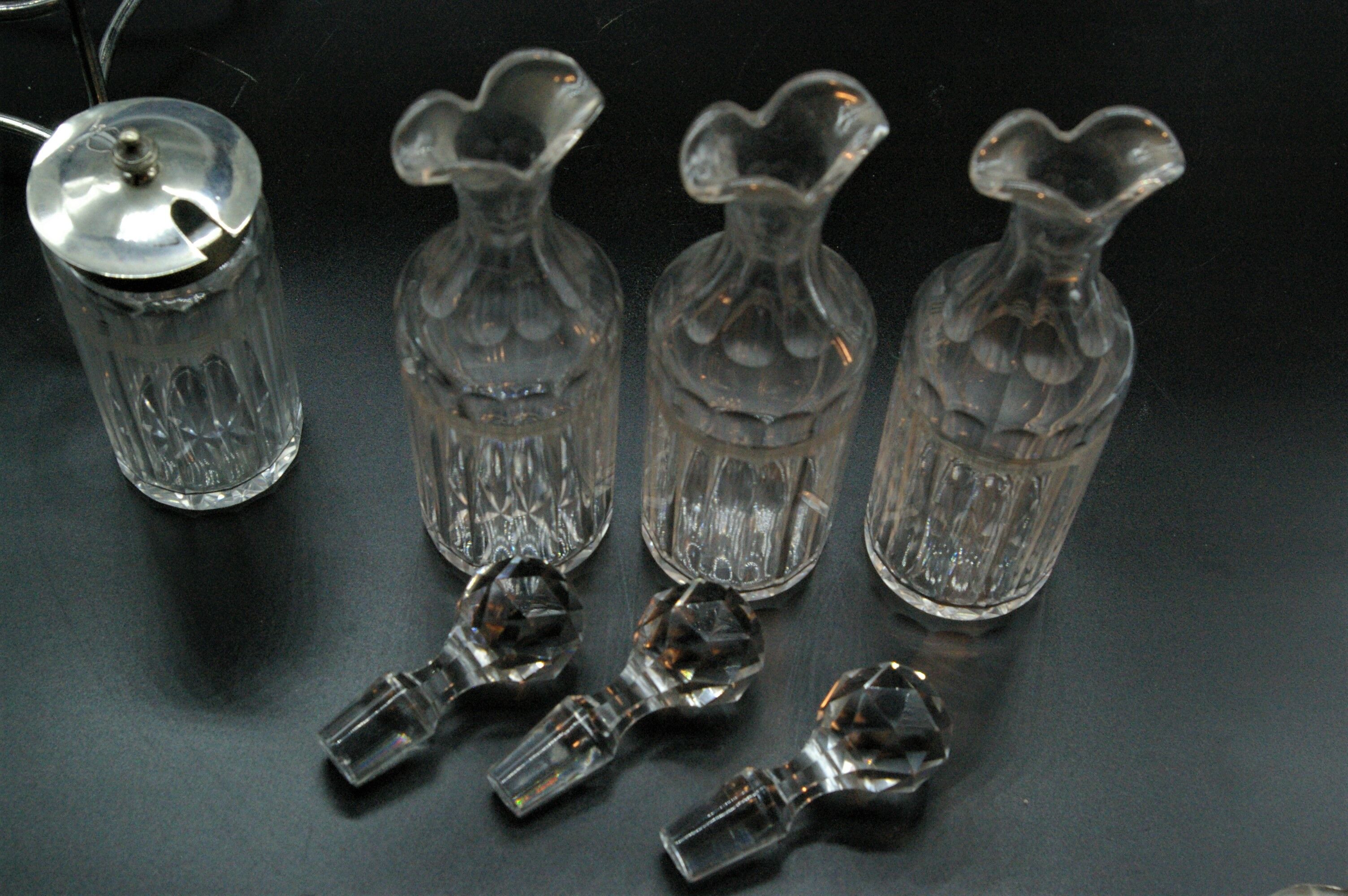 Baccarat servant condiments oiler vinegar mustard crystal silver metal