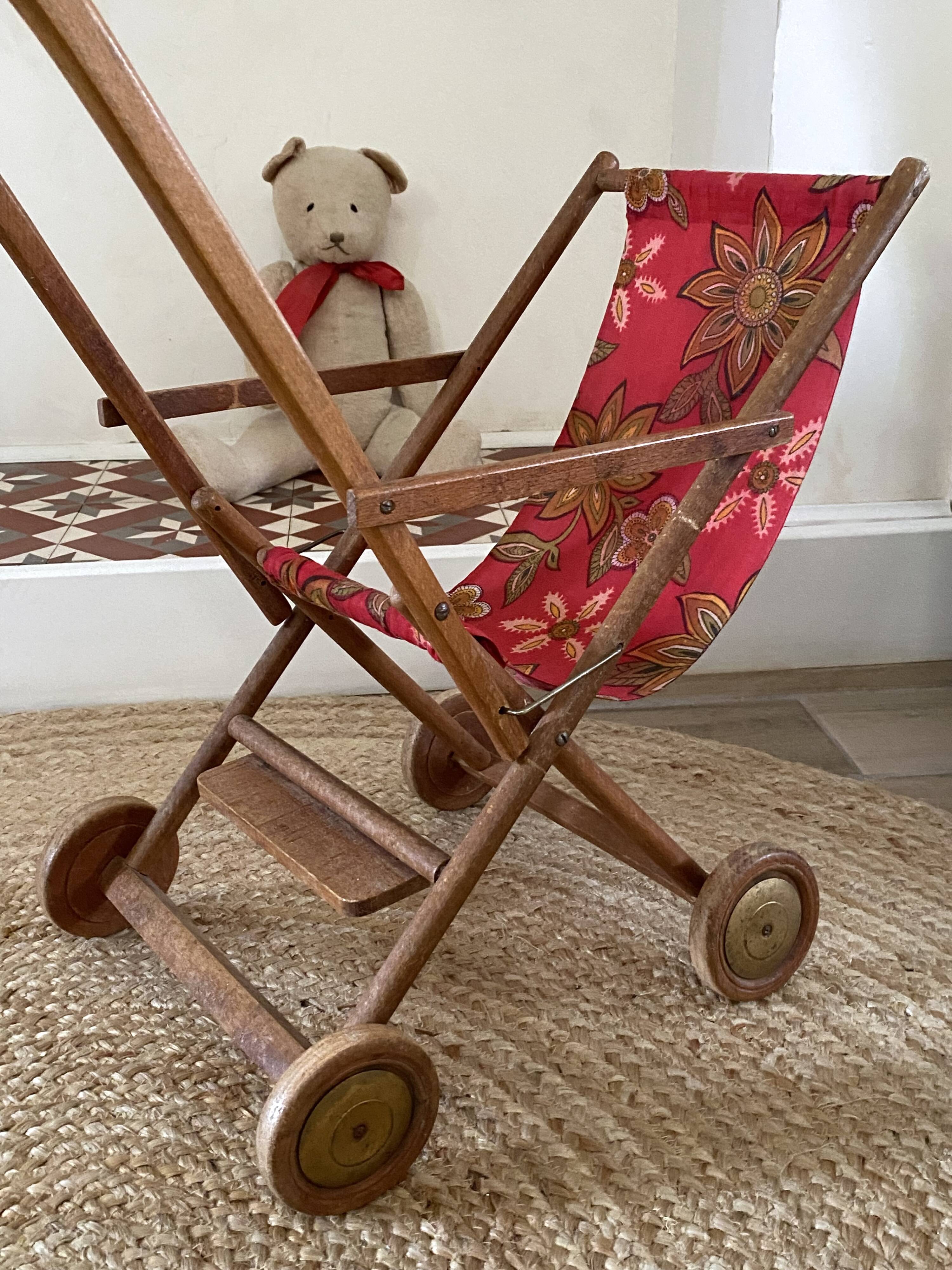 Doll pram vintage
