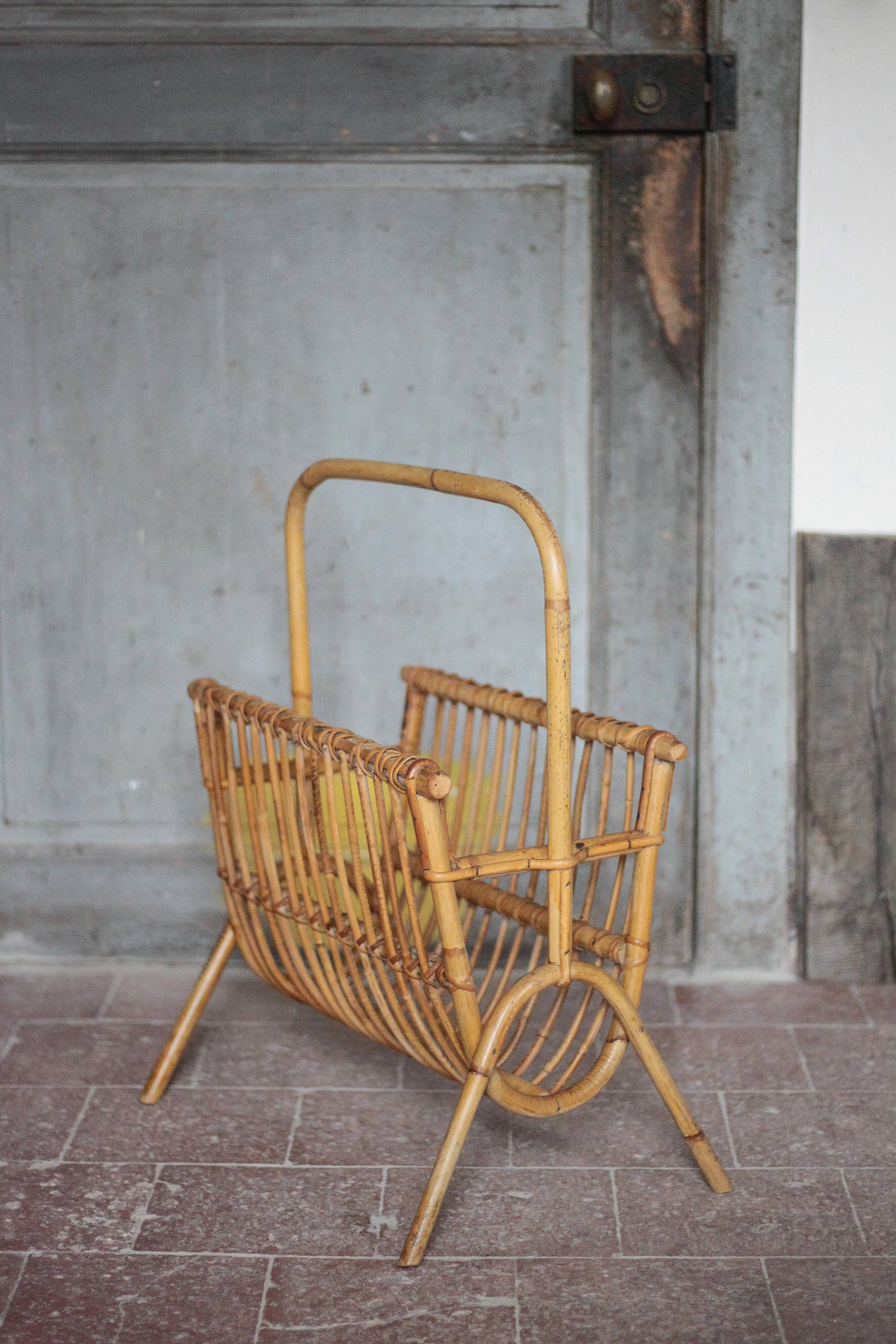 Rattan magazine holder, wicker magazine holder, magazine storage, magazine rack